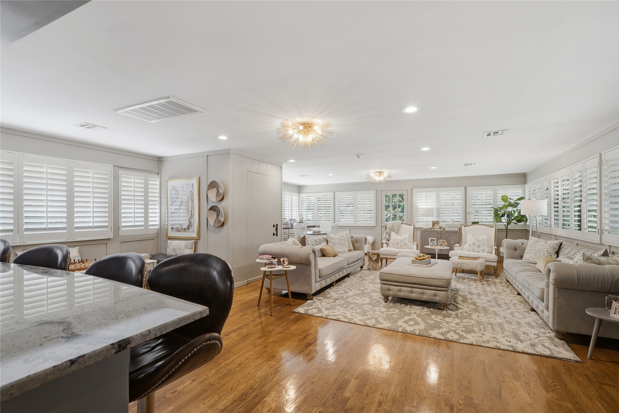 2802 E 67th Place Property Photo 17