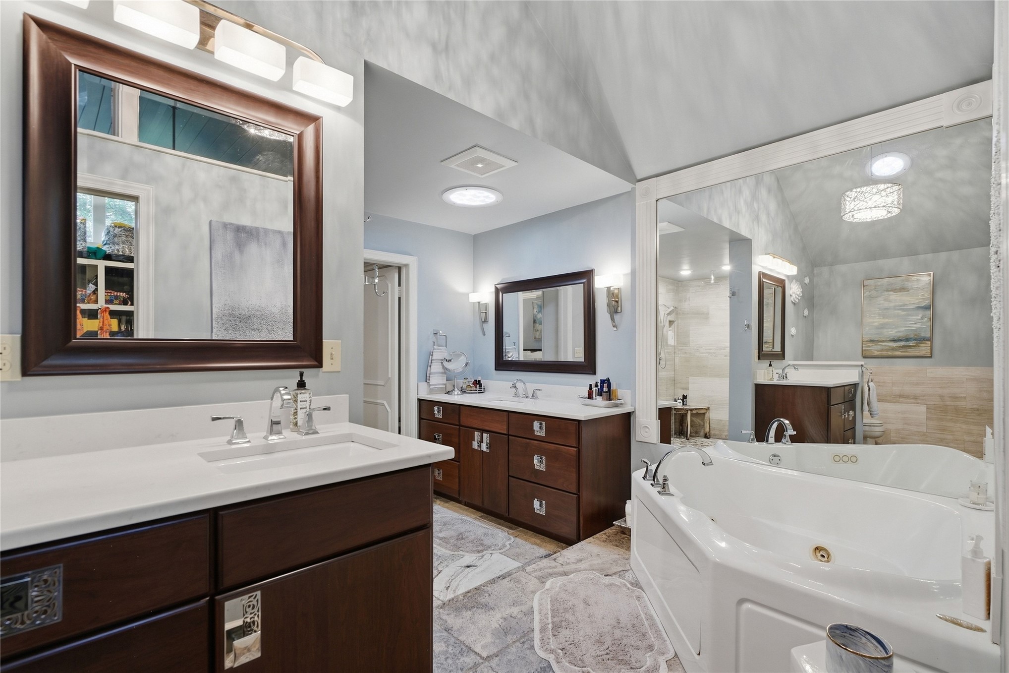 2802 E 67th Place Property Photo 33