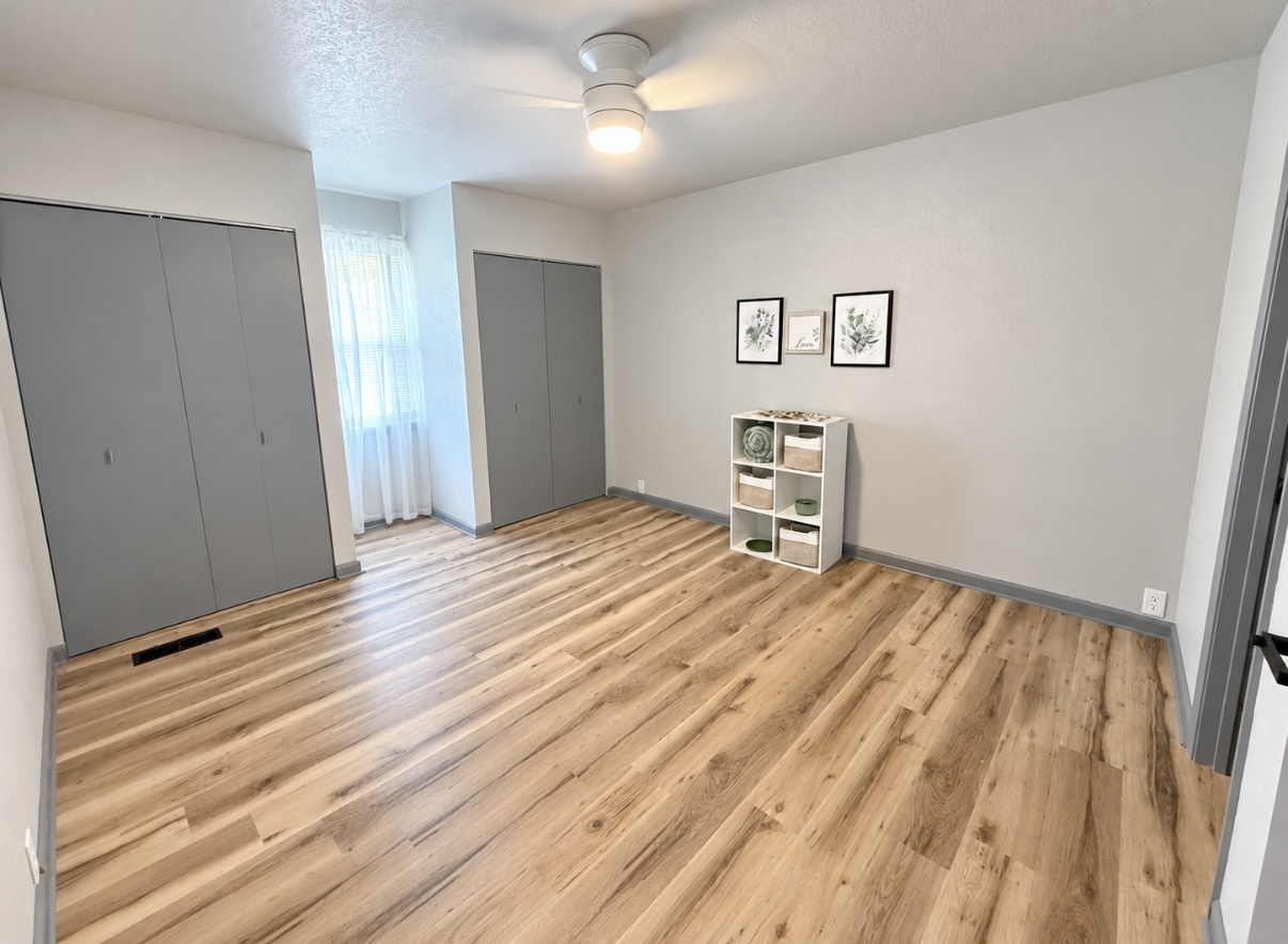 809 E Boone Property Photo 21