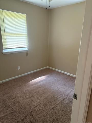 228 E Oklahoma Place Property Photo 8