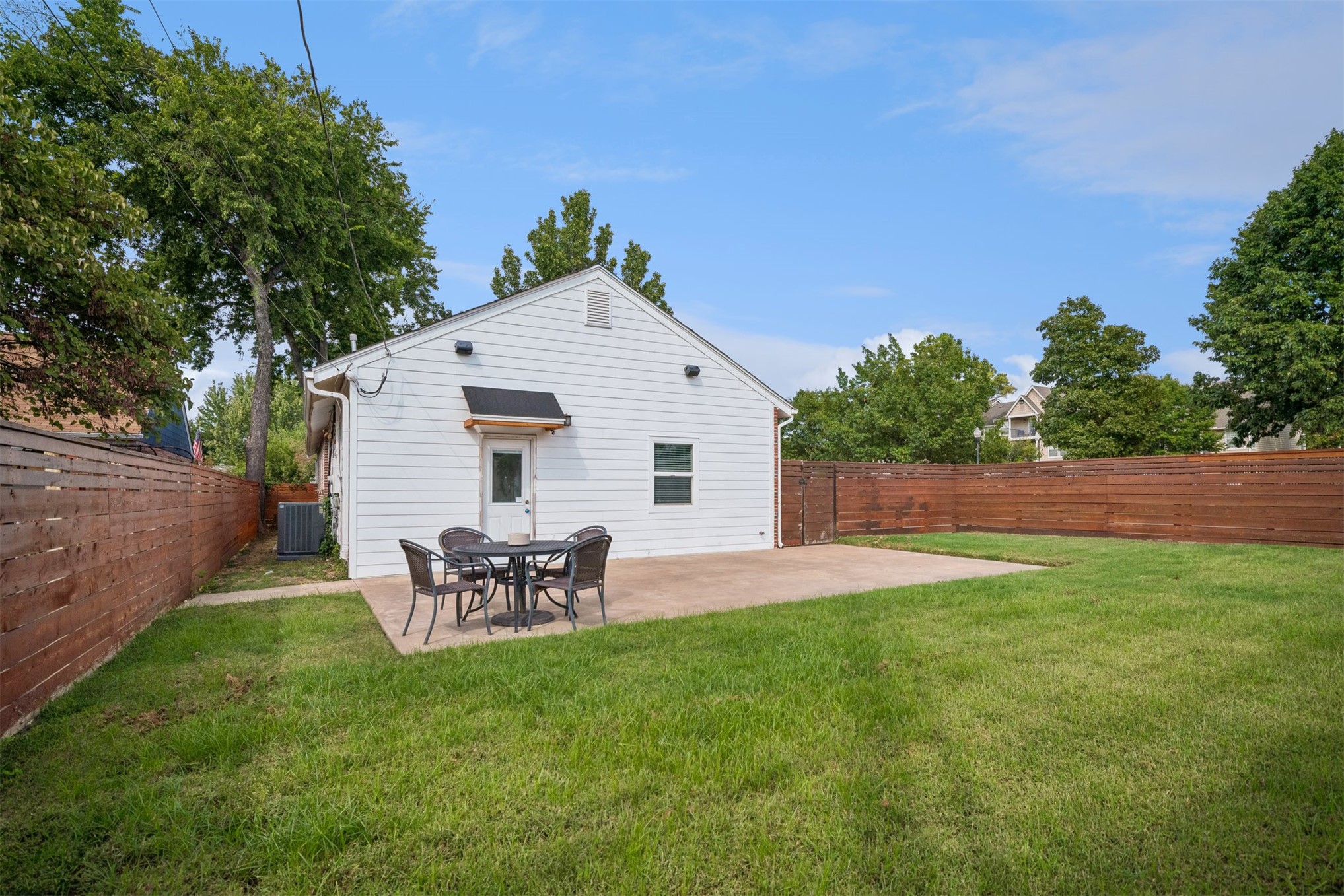 2748 E 4th Street Property Photo 30