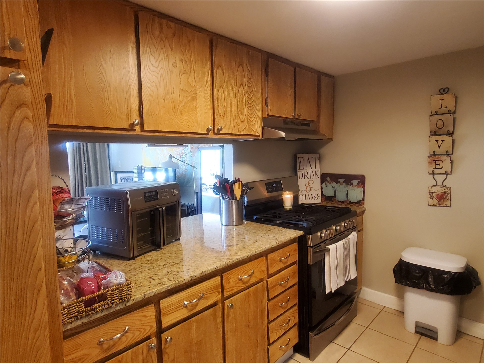 450 W 7th Street 507 Property Photo 8