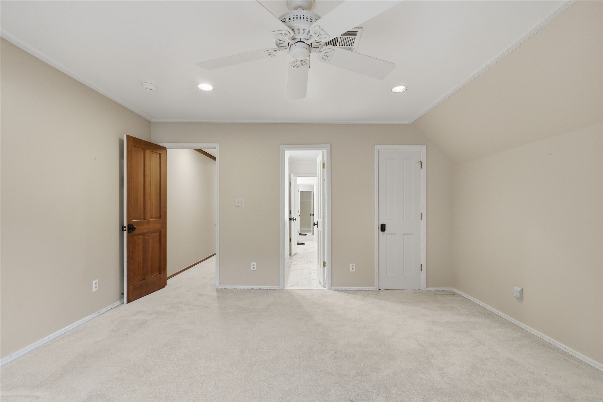 2222 E 30th Place Property Photo 37