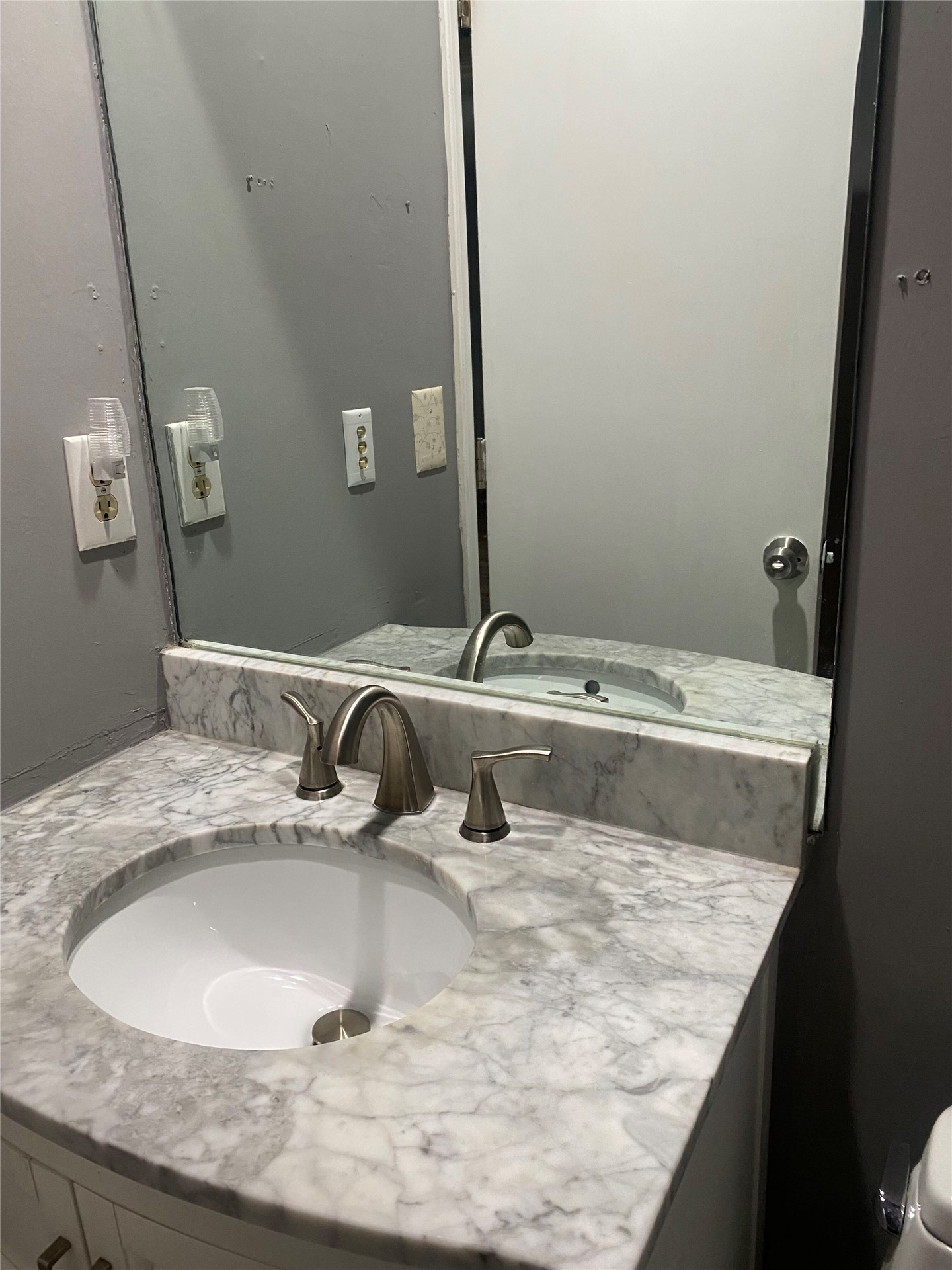 15010 E 35th Place Property Photo 8