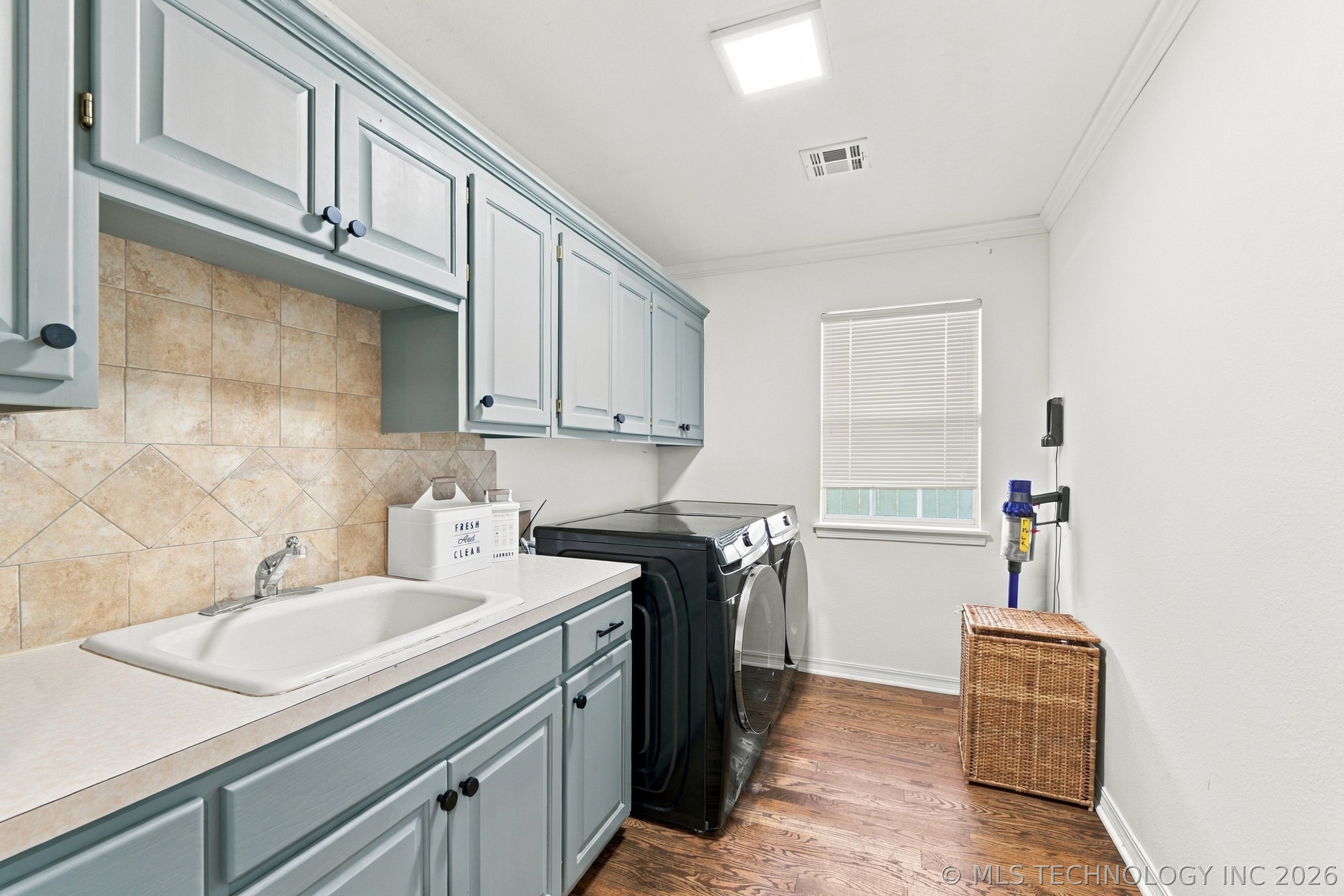 8236 S Evanston Avenue Property Photo 25