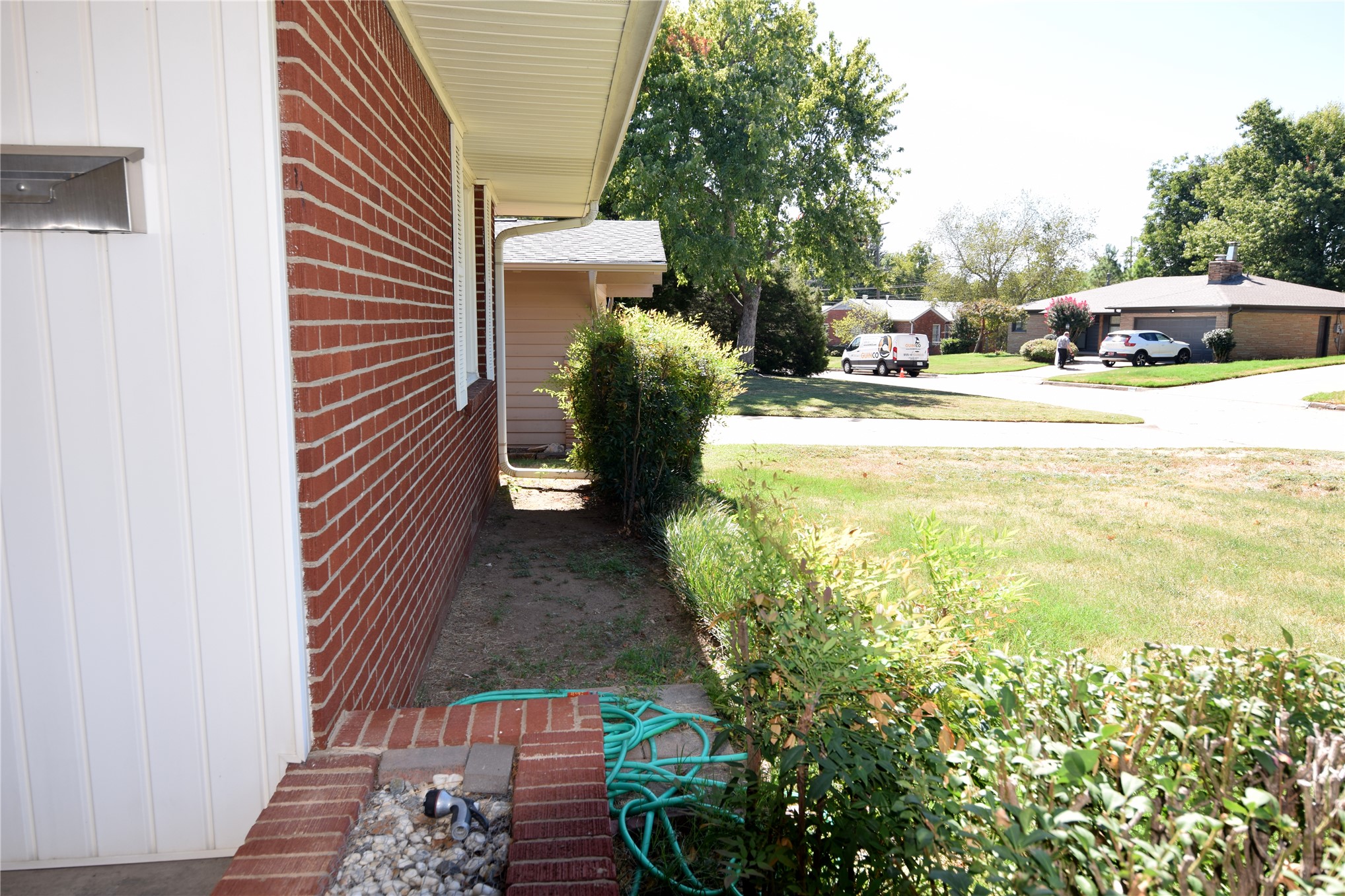 3559 S Toledo Place Property Photo 4
