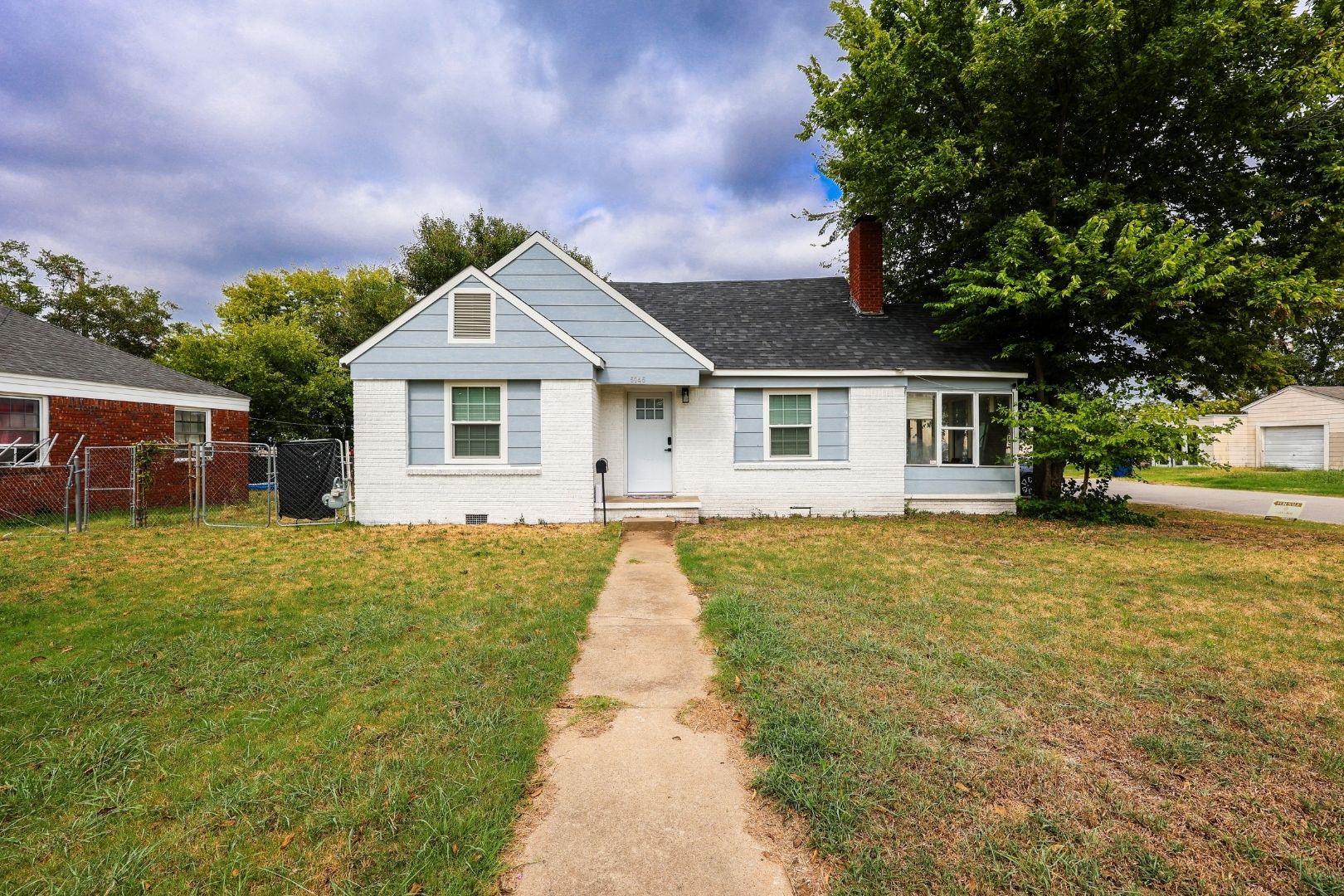 5045 E Admiral Boulevard Property Photo 1