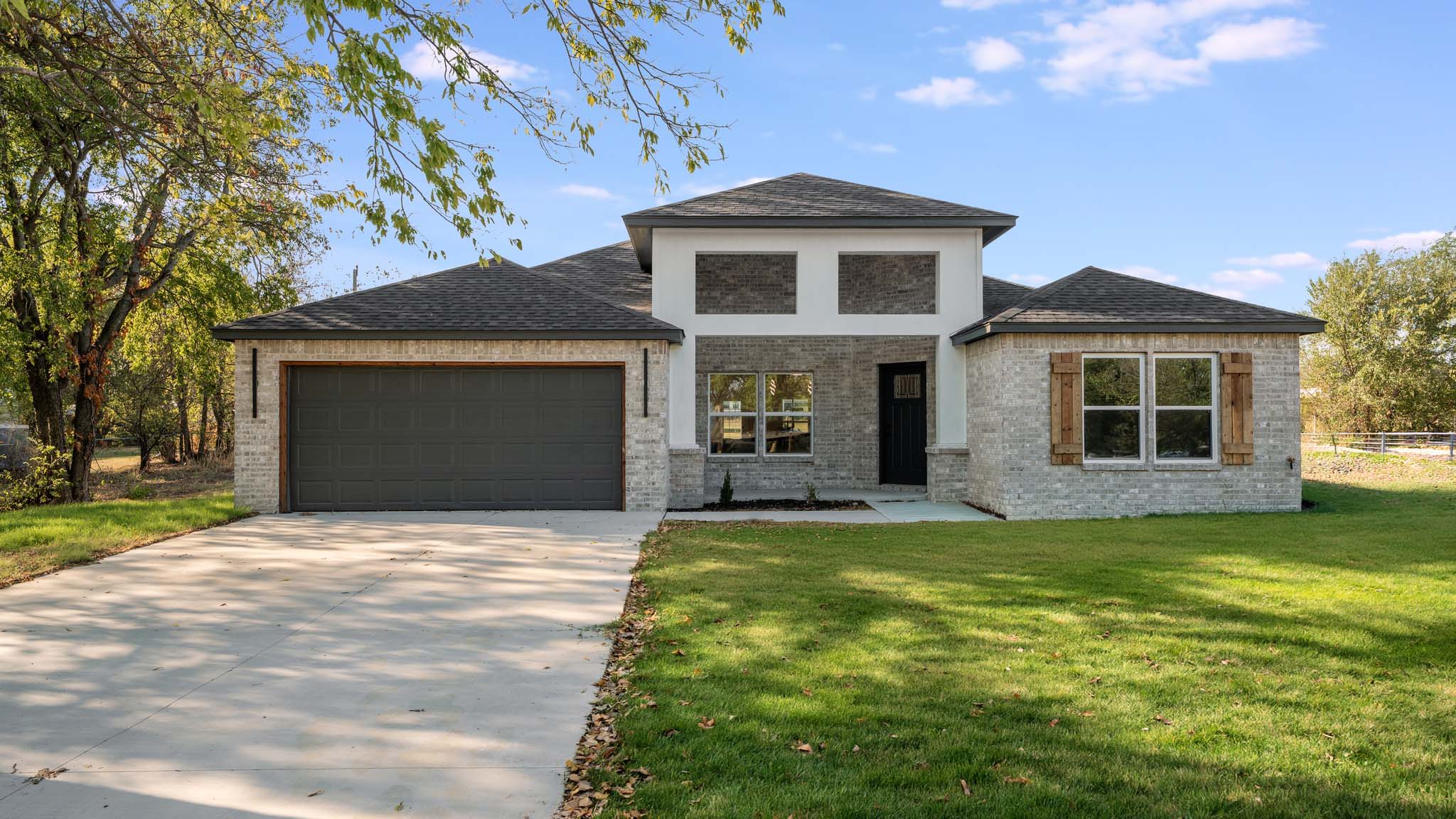 16120 E Oklahoma Place Property Photo 1