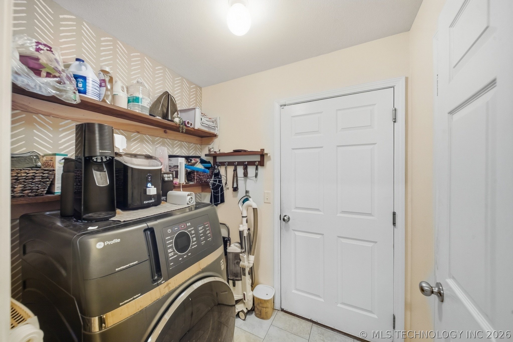 14734 S Hudson Avenue Property Photo 17