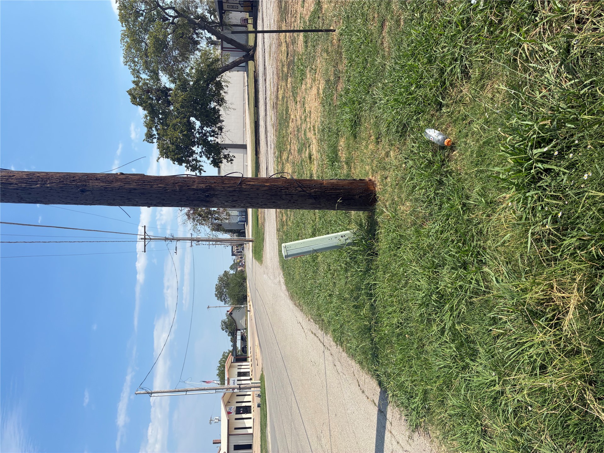 911 W Main Property Photo 8