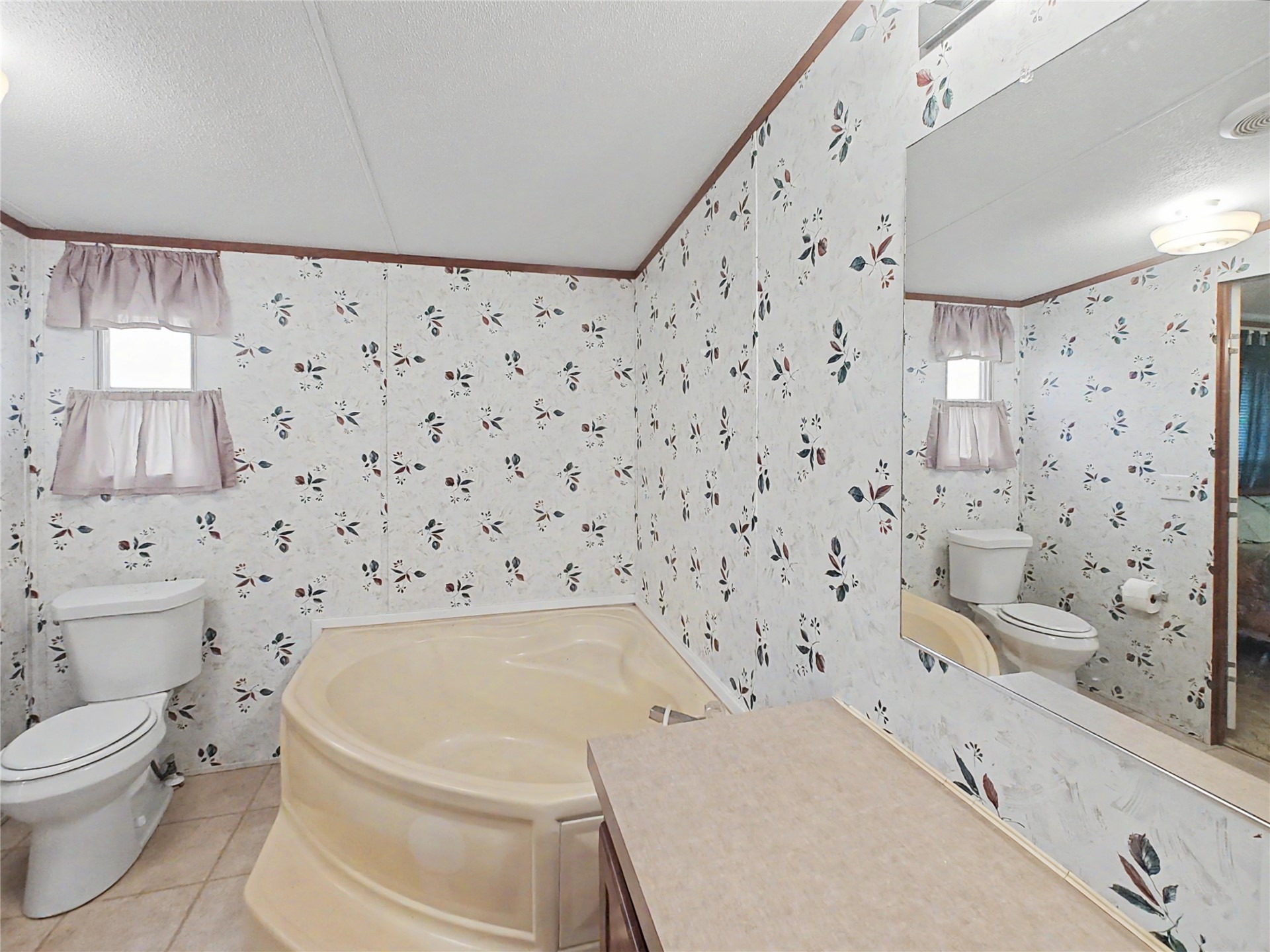 35999 S Arrowhead Drive Property Photo 15