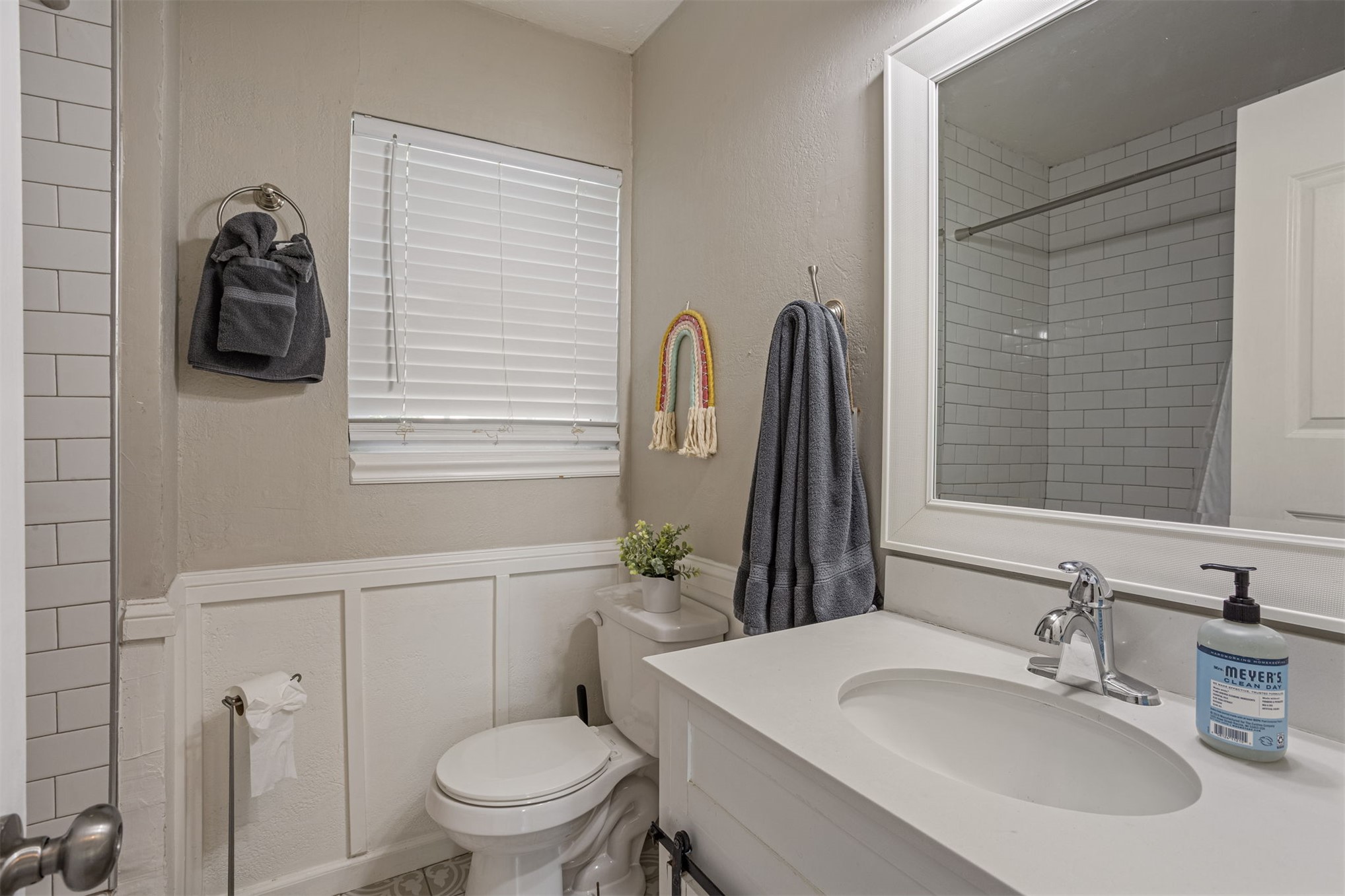 4517 S Waco Avenue Property Photo 6