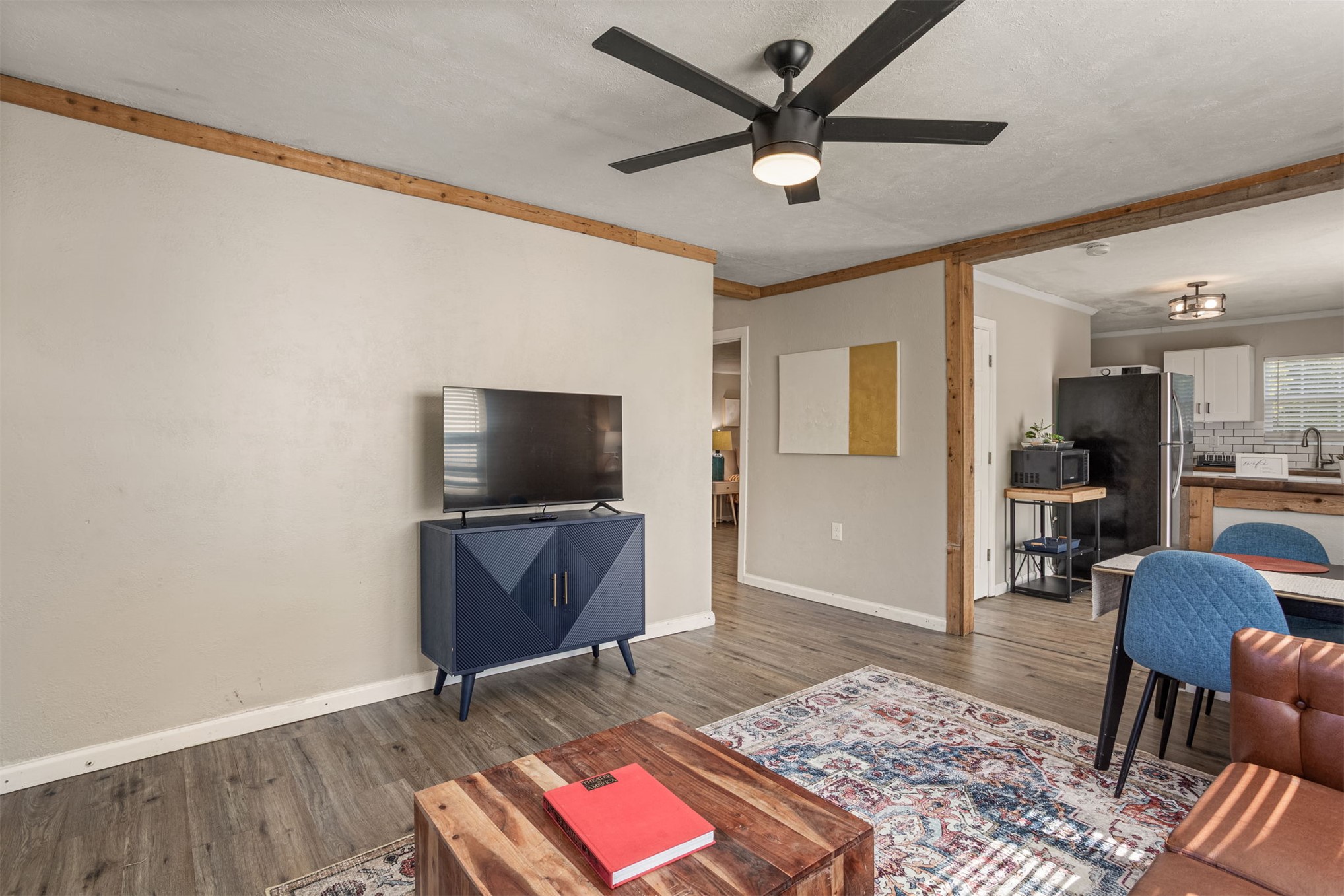 4517 S Waco Avenue Property Photo 9