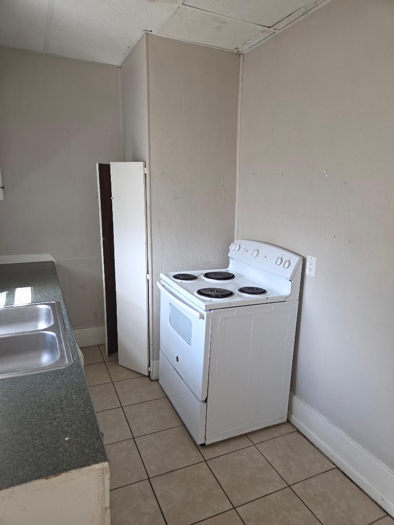 22 W Seneca Property Photo 8