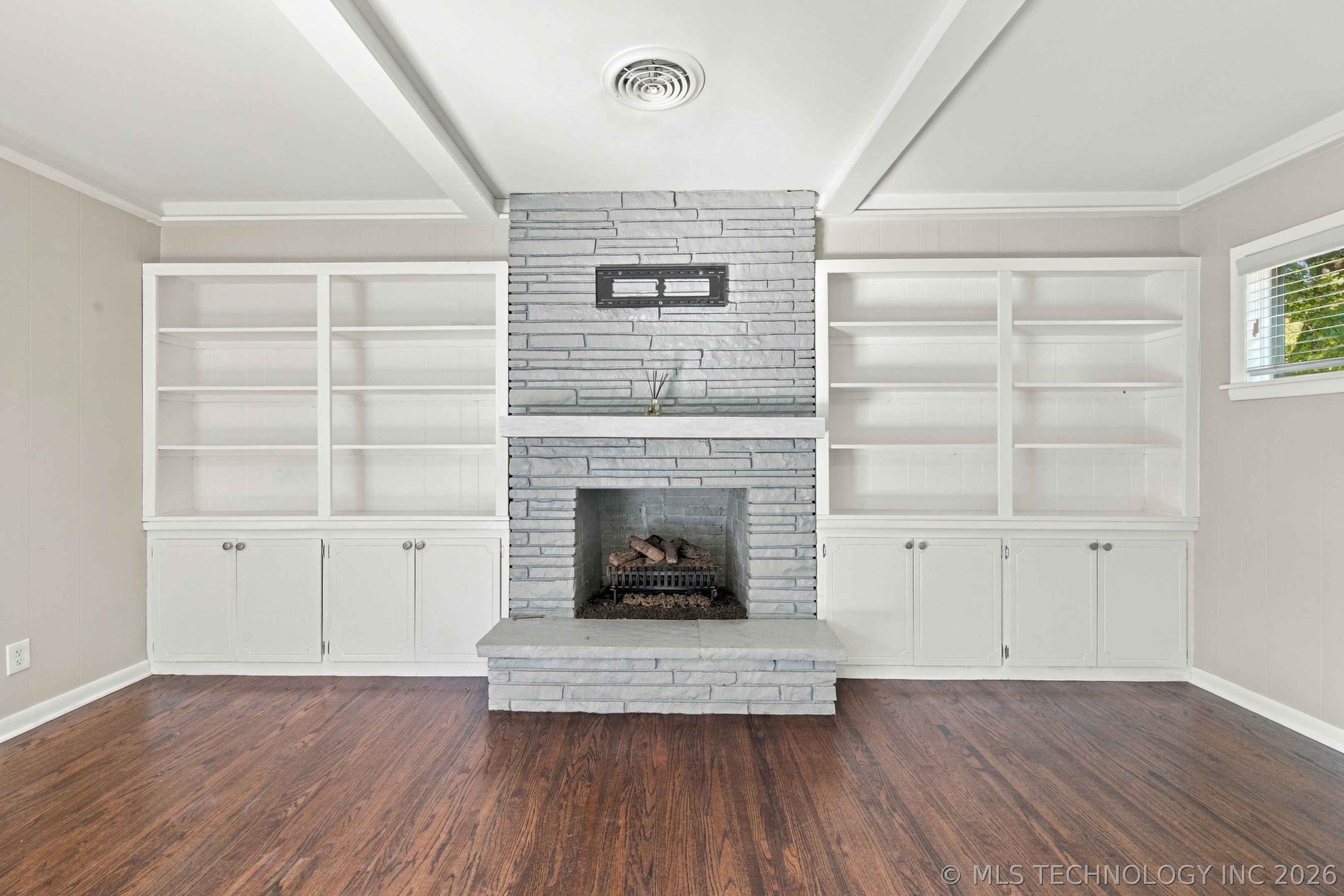 3714 S New Haven Avenue Property Photo 21