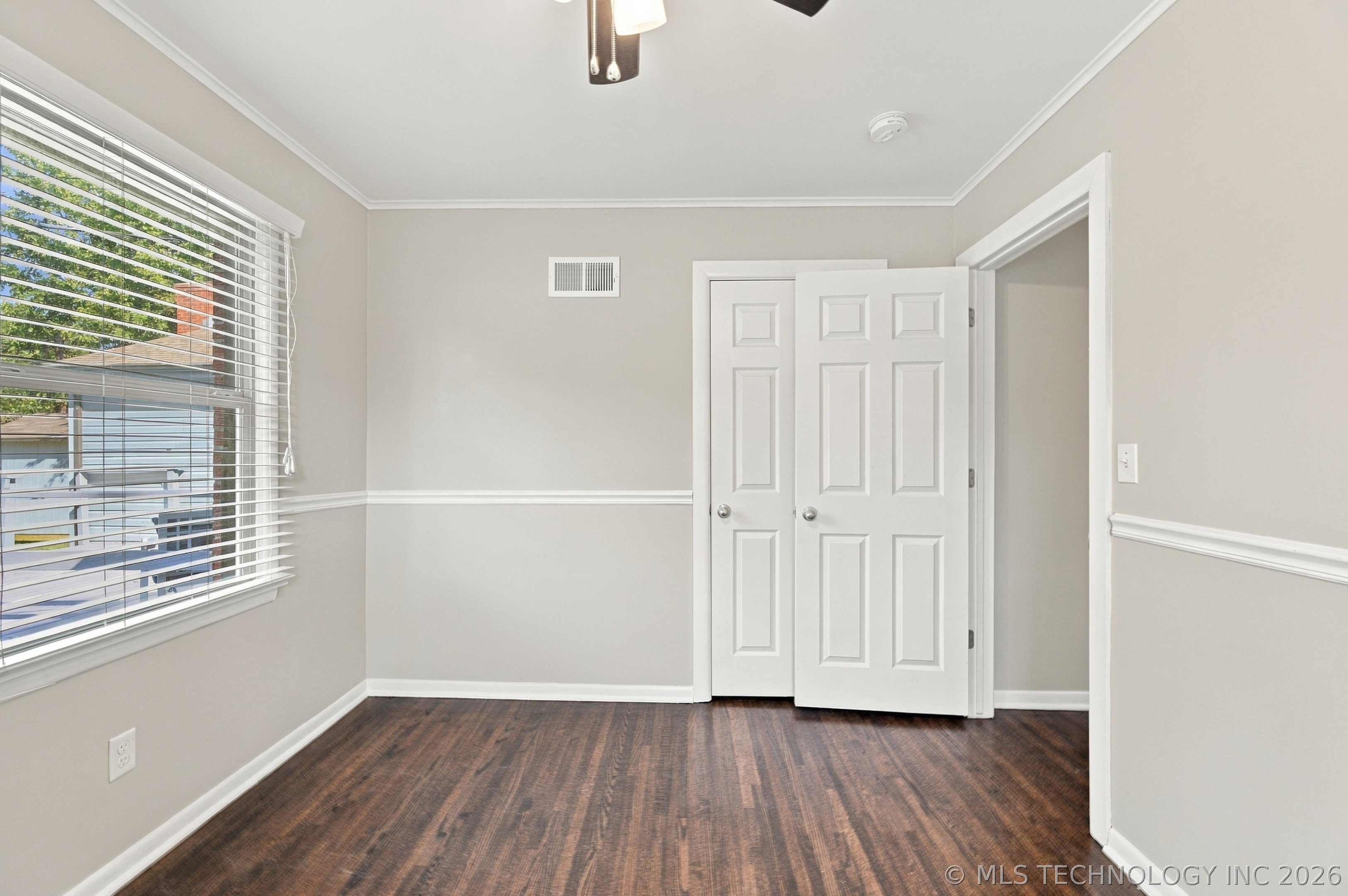 3714 S New Haven Avenue Property Photo 28