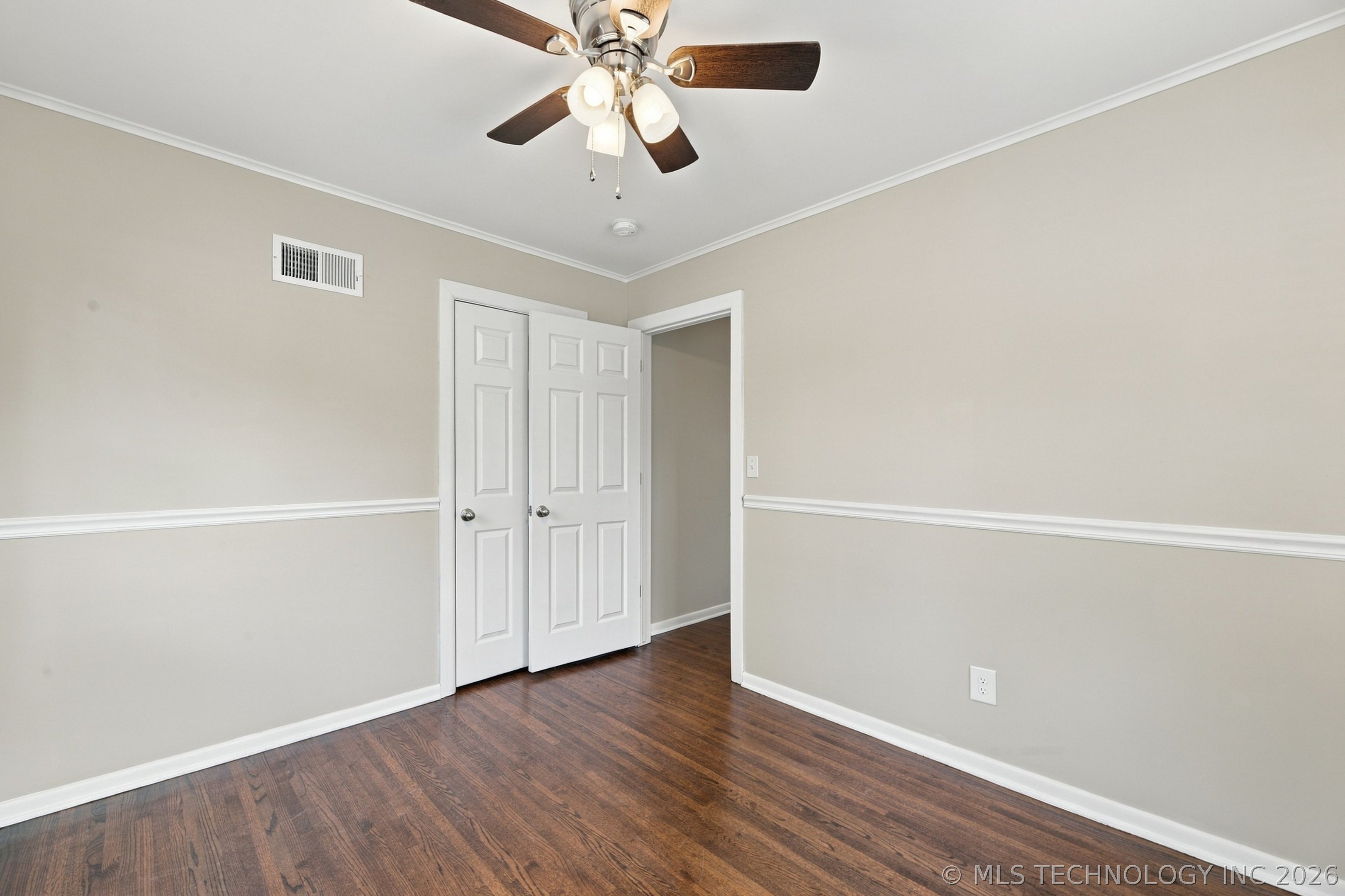 3714 S New Haven Avenue Property Photo 29