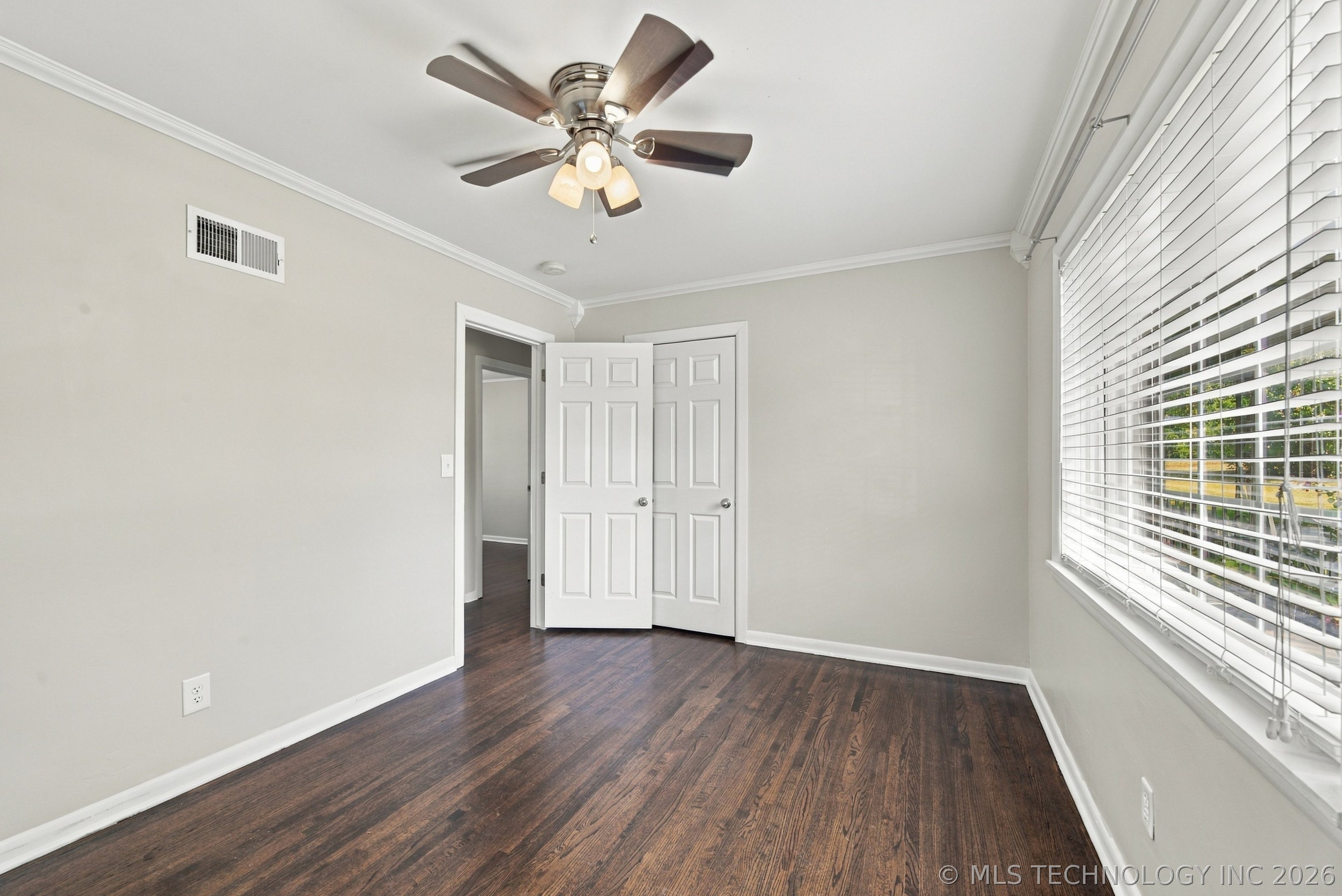 3714 S New Haven Avenue Property Photo 31