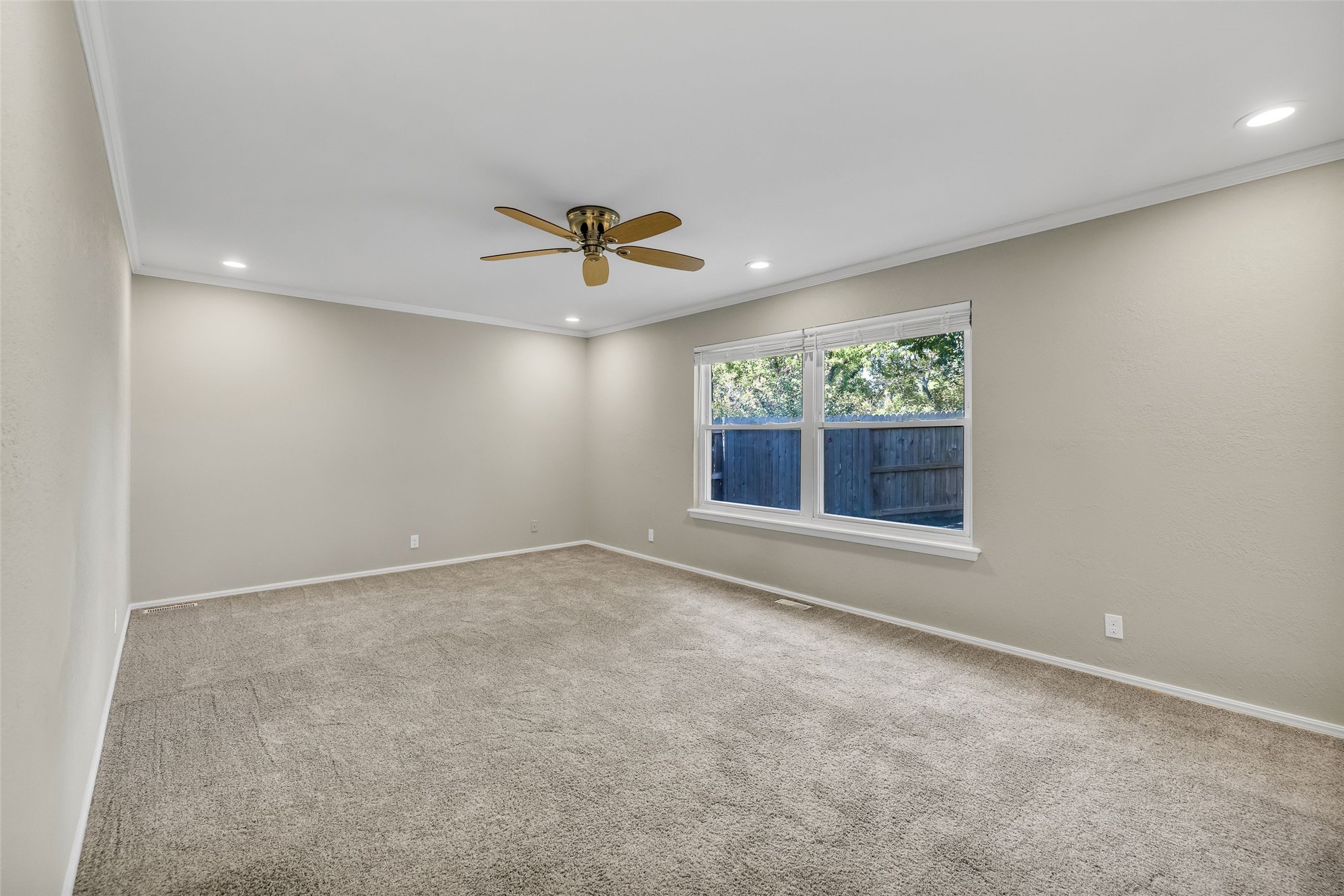6636 S 75th East Avenue Property Photo 24