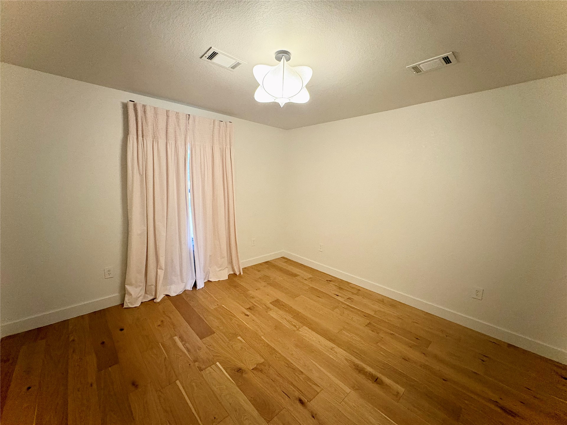 2 Hickory Place Property Photo 38