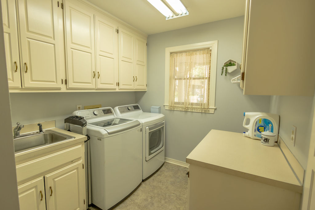 1010 N Faulkner Place Property Photo 44