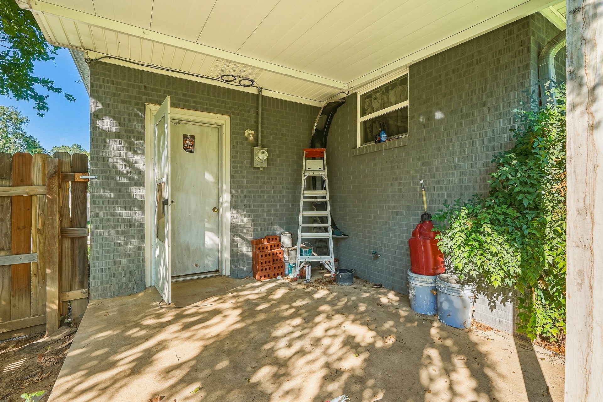 1815 E 16th Property Photo 35