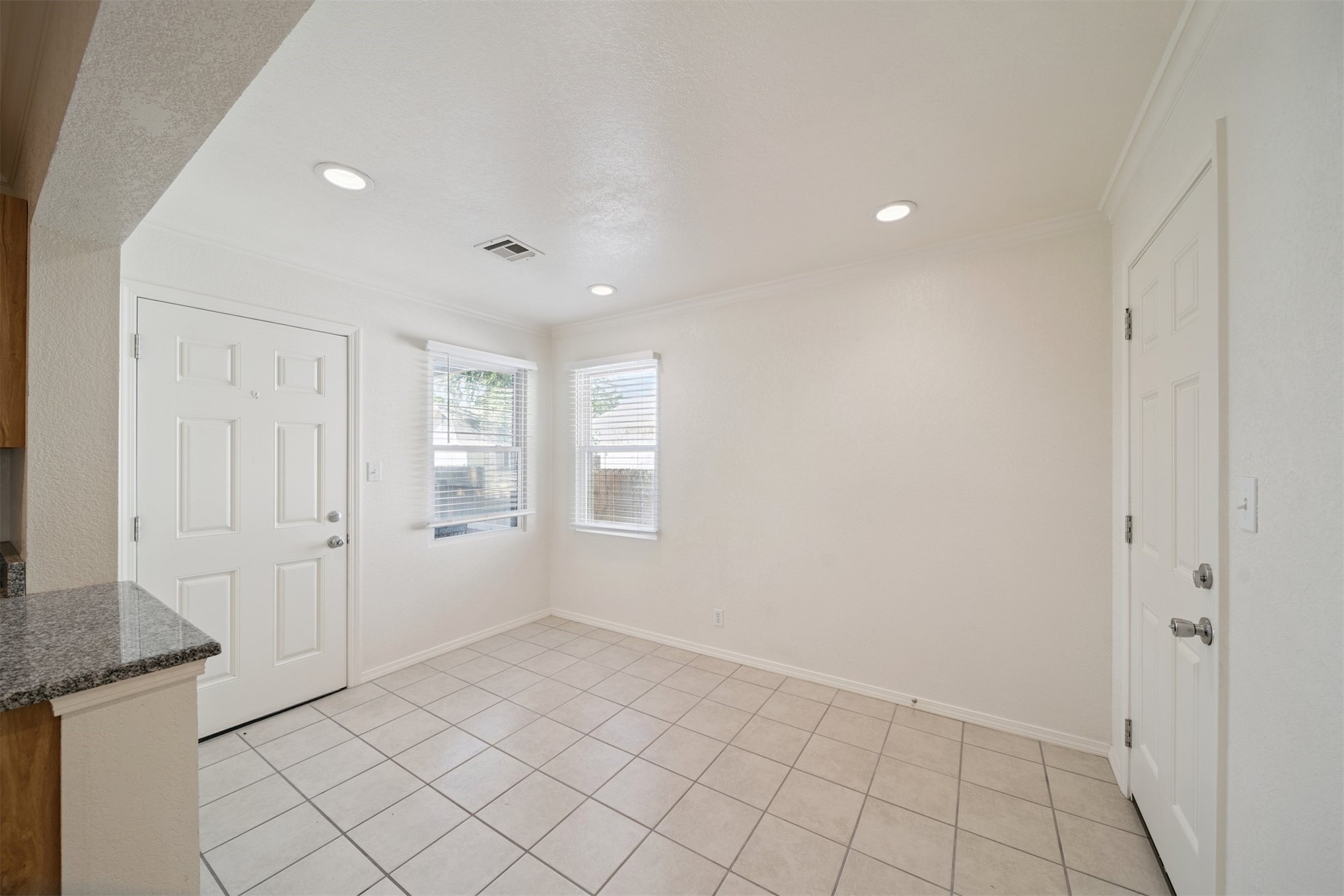 330 E 46th Street Property Photo 7