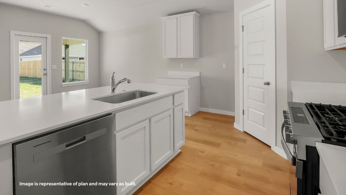 211 Washington Street Property Photo 5