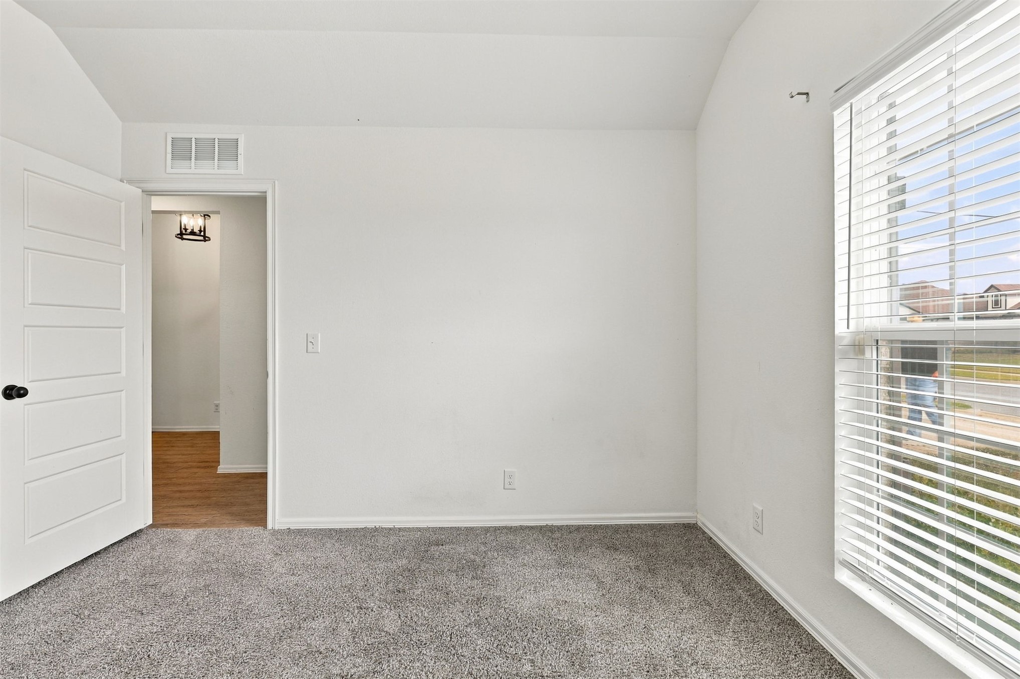12216 N 130 Avenue Property Photo 20