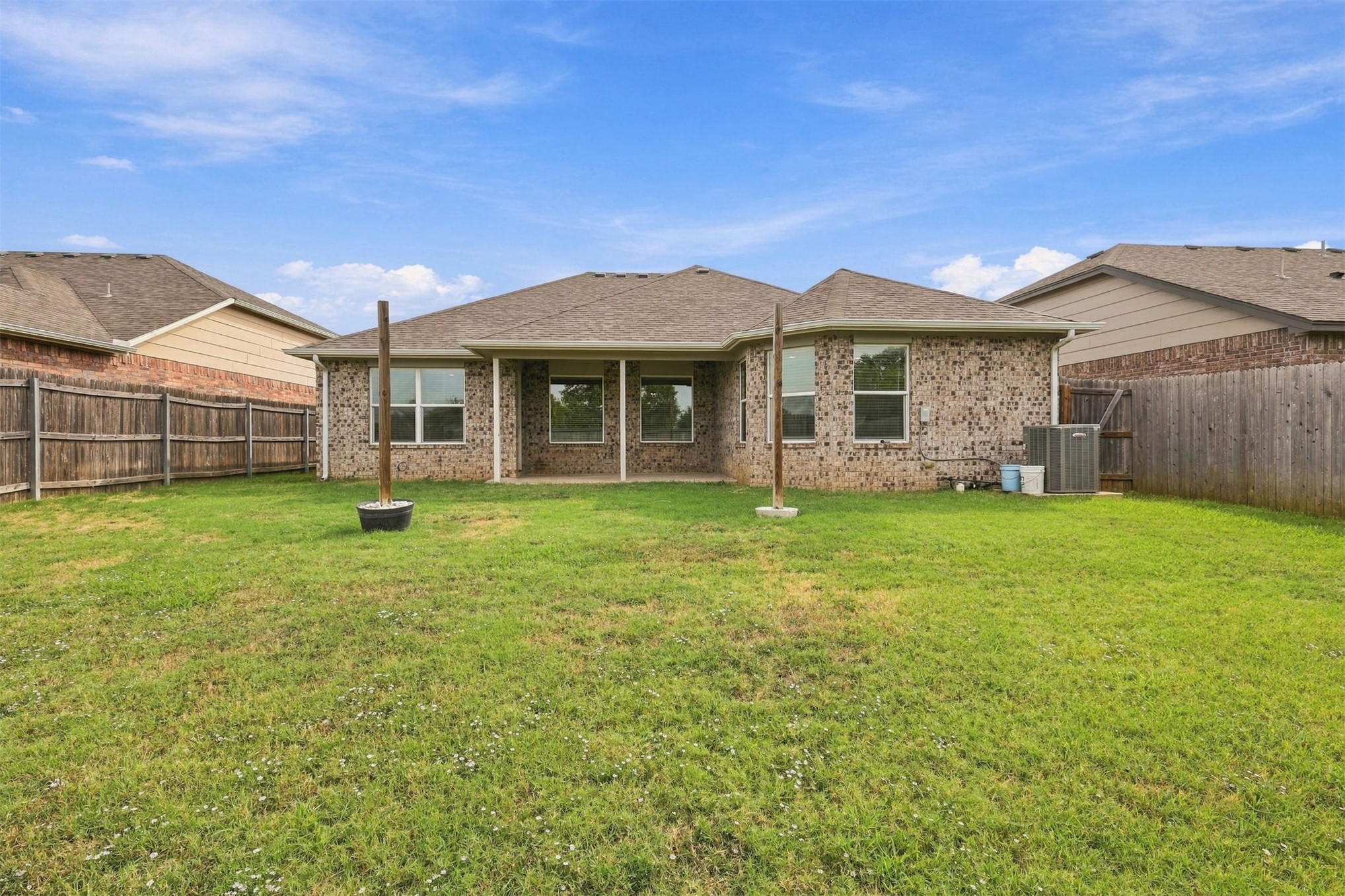 12216 N 130 Avenue Property Photo 21