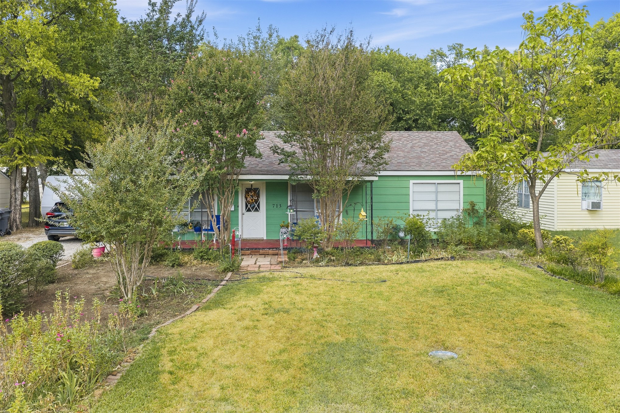 713 10th Avenue Nw Property Photo 1