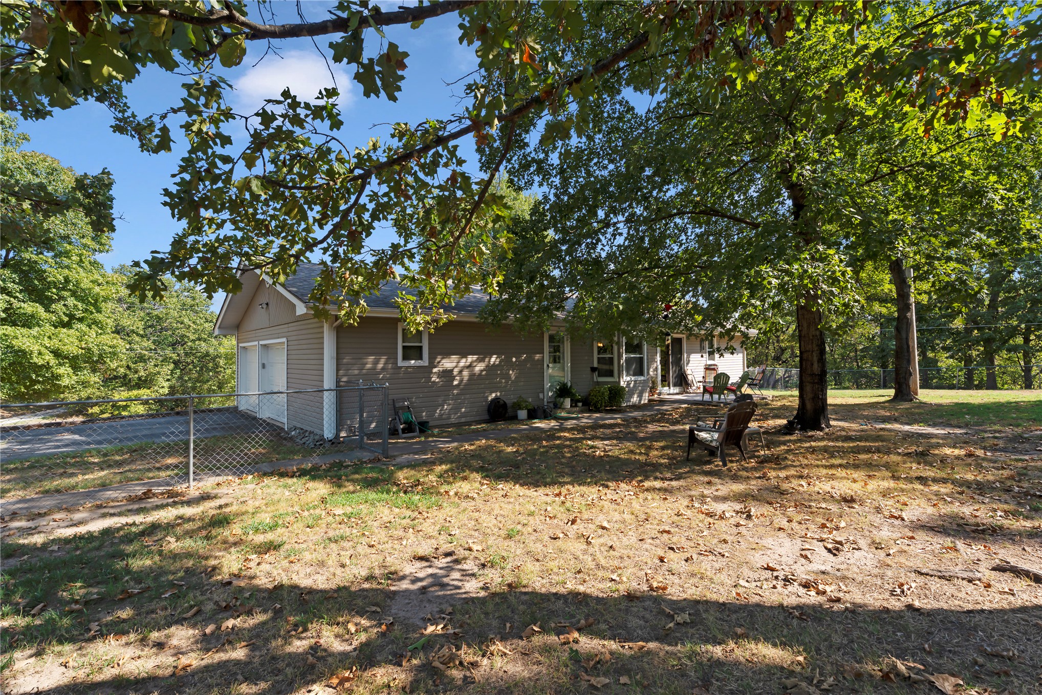 65451 E 256 Road Property Photo 9