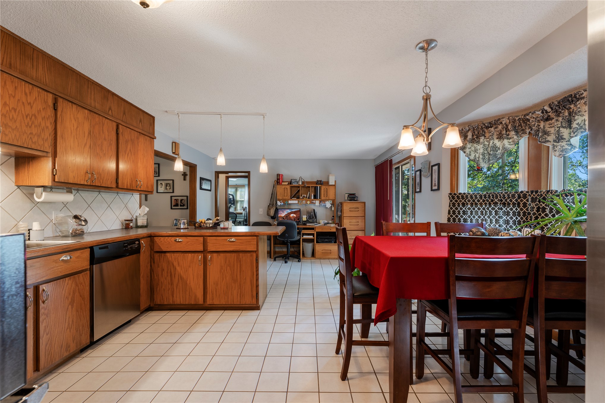 65451 E 256 Road Property Photo 15