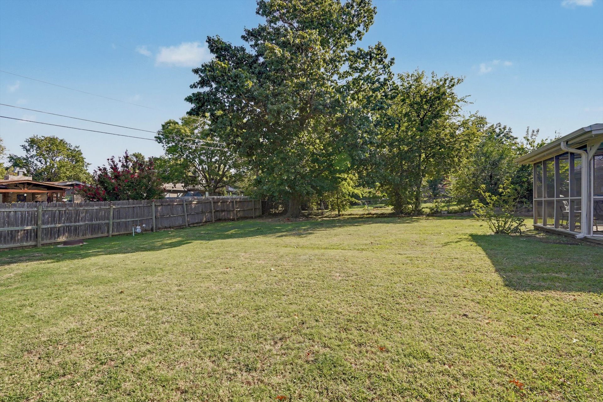 6533 E 58th Street Property Photo 6