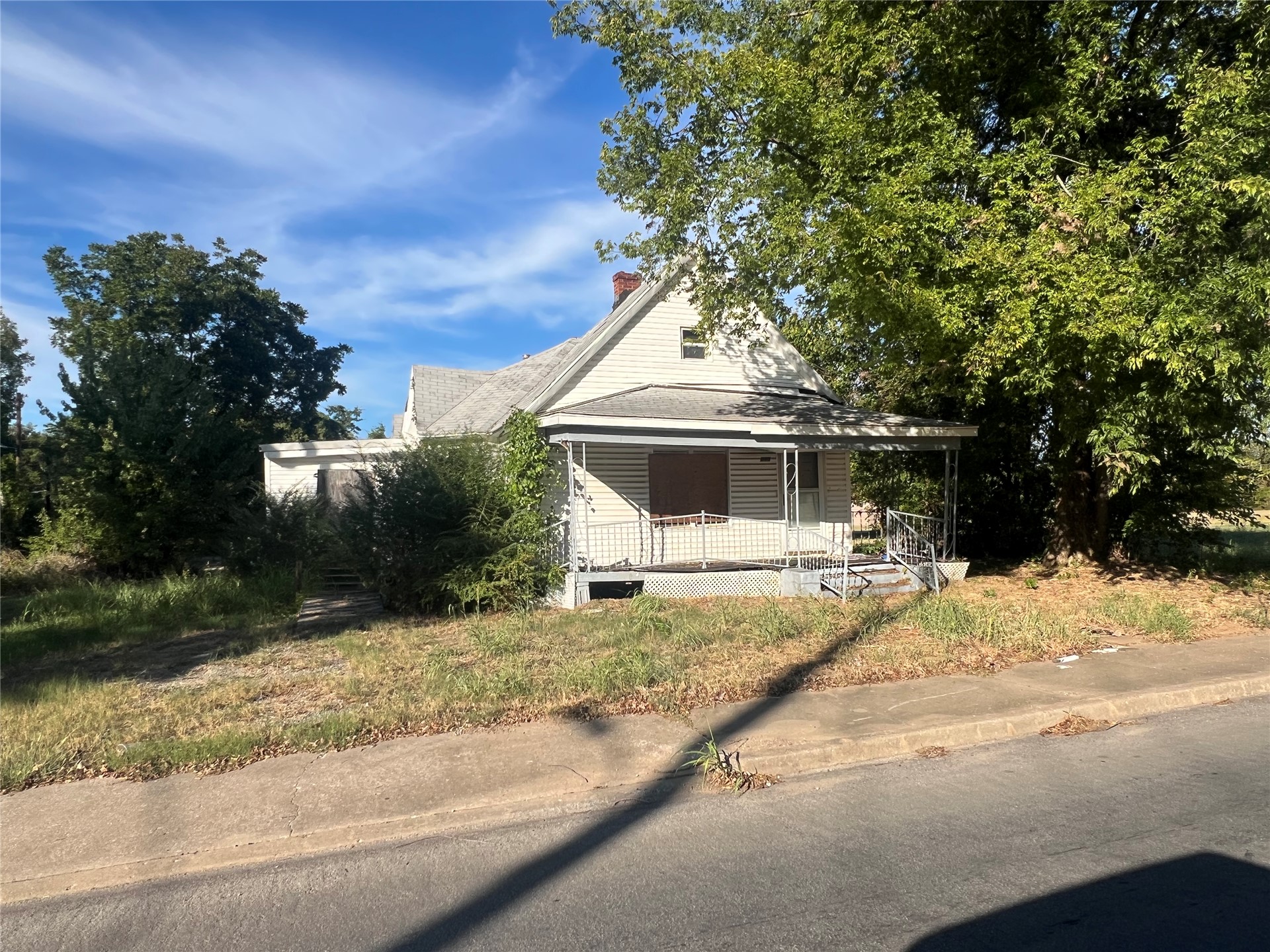 610 Martin Luther King Property Photo 1
