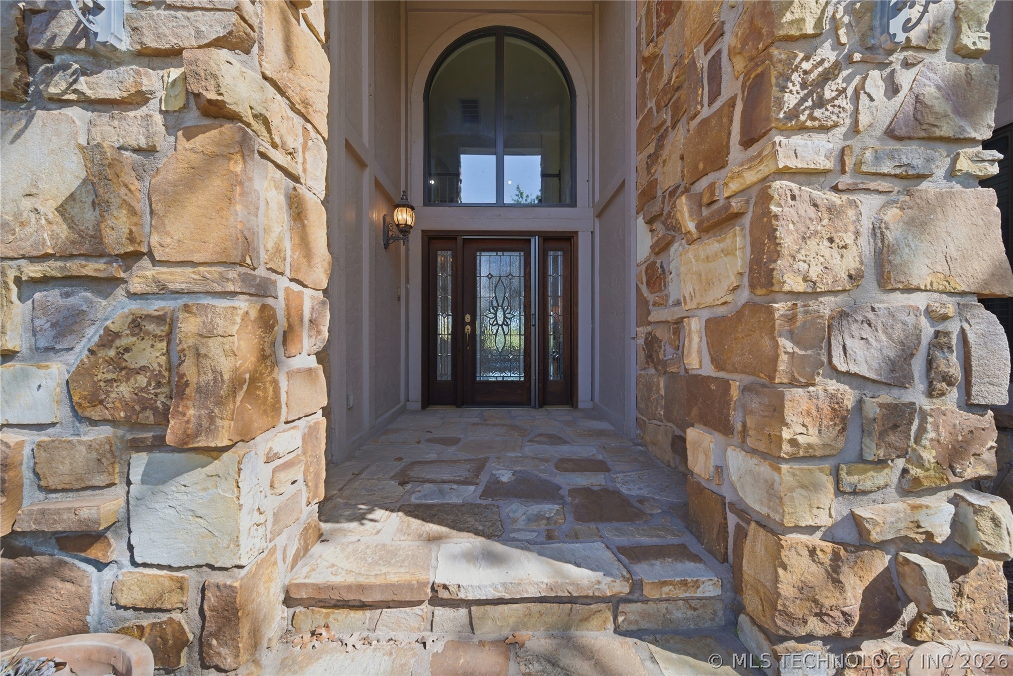 4825 W Oak Leaf Drive Property Photo 7