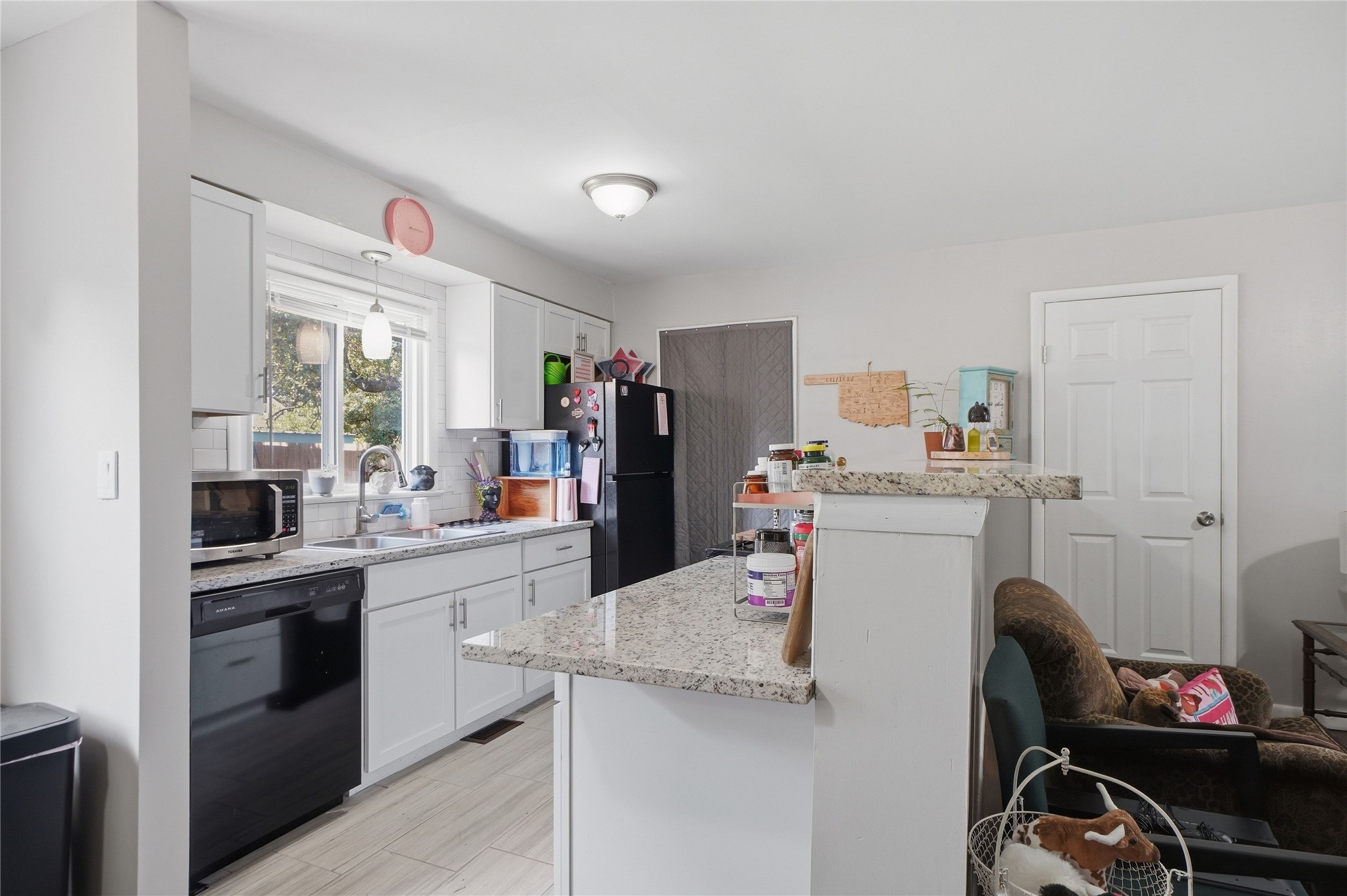 4744 S Maybelle Avenue Property Photo 11