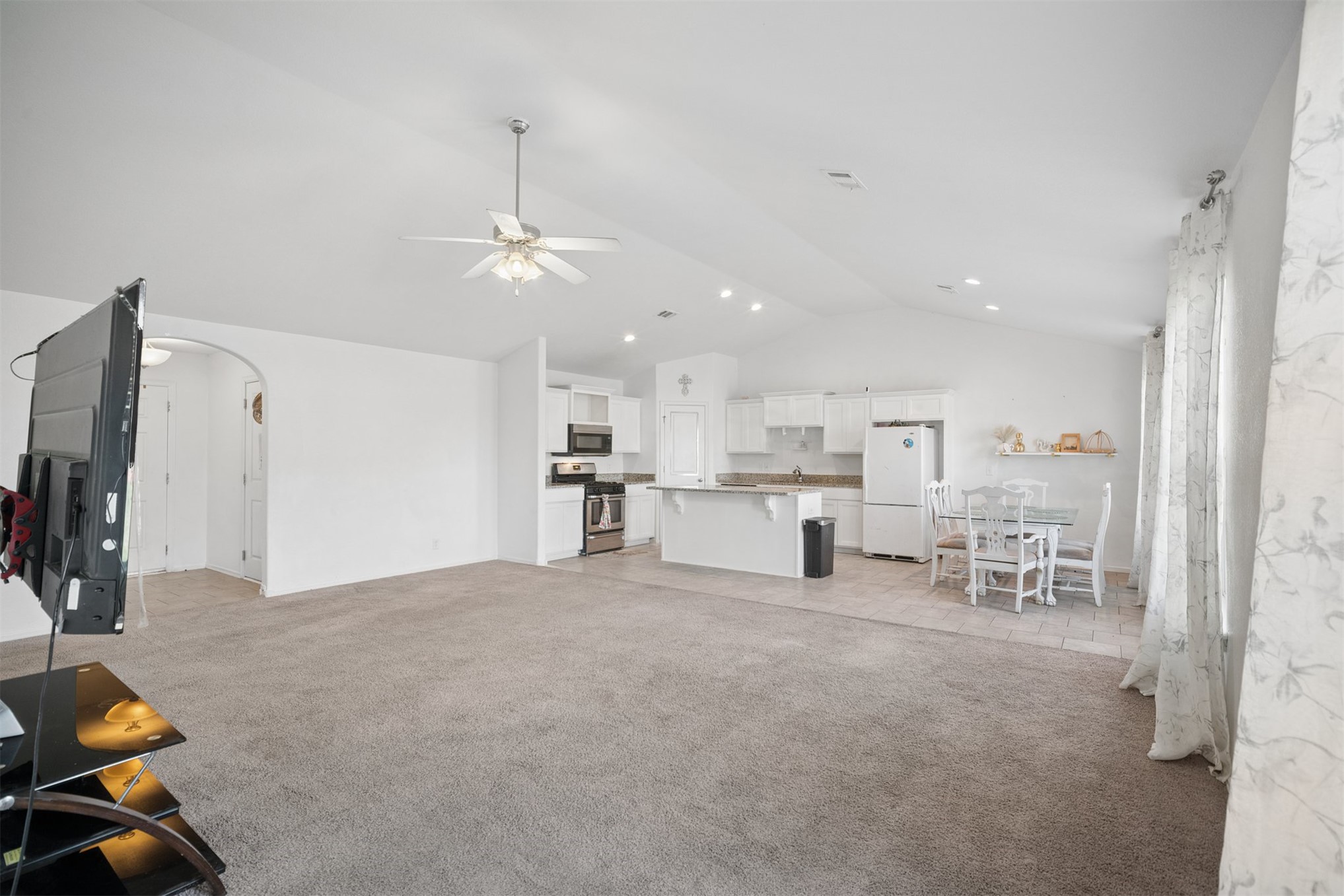 7223 S Laurel Place Property Photo 5