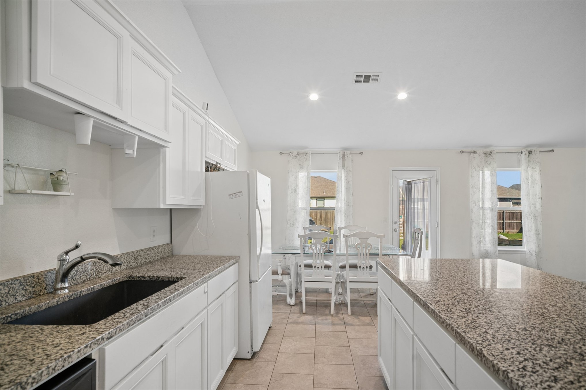 7223 S Laurel Place Property Photo 11