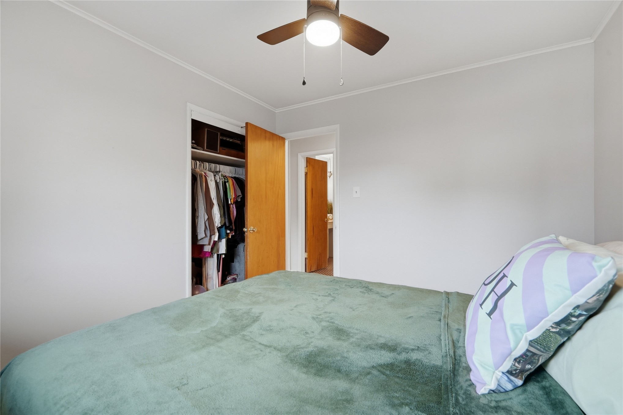 5732 E 25th Place Property Photo 21