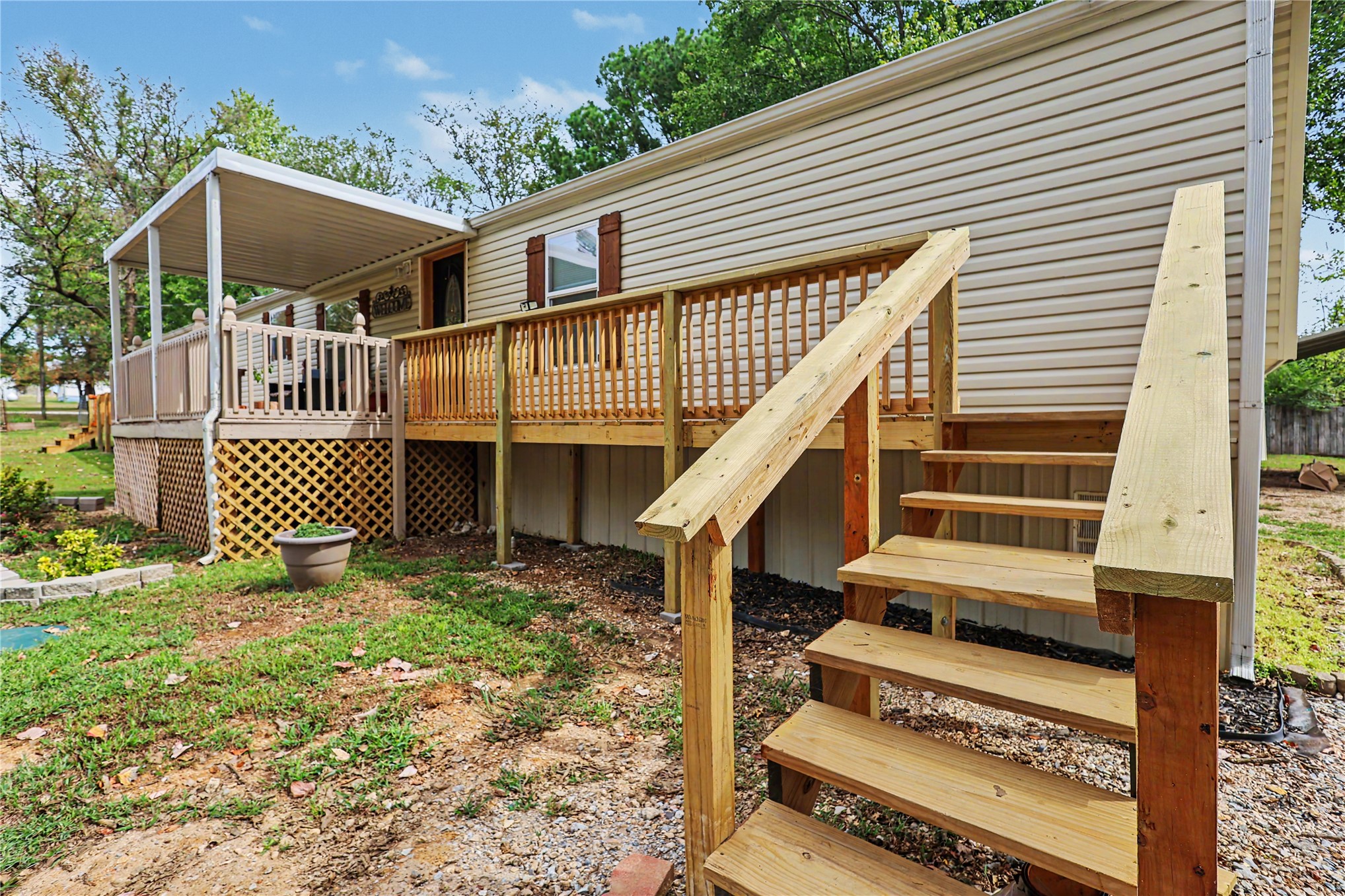 306 N Moseley Road Property Photo 4