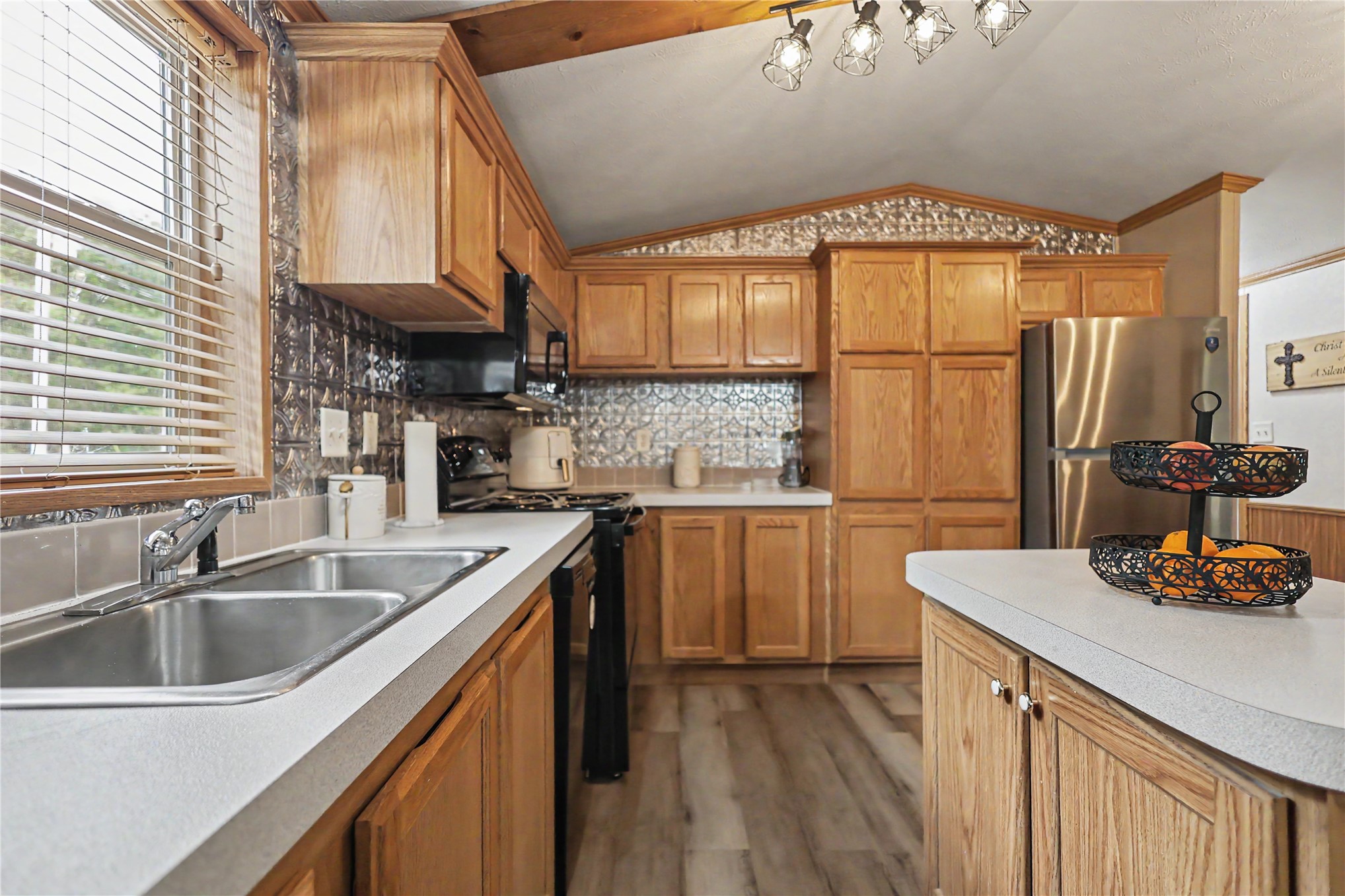 306 N Moseley Road Property Photo 20