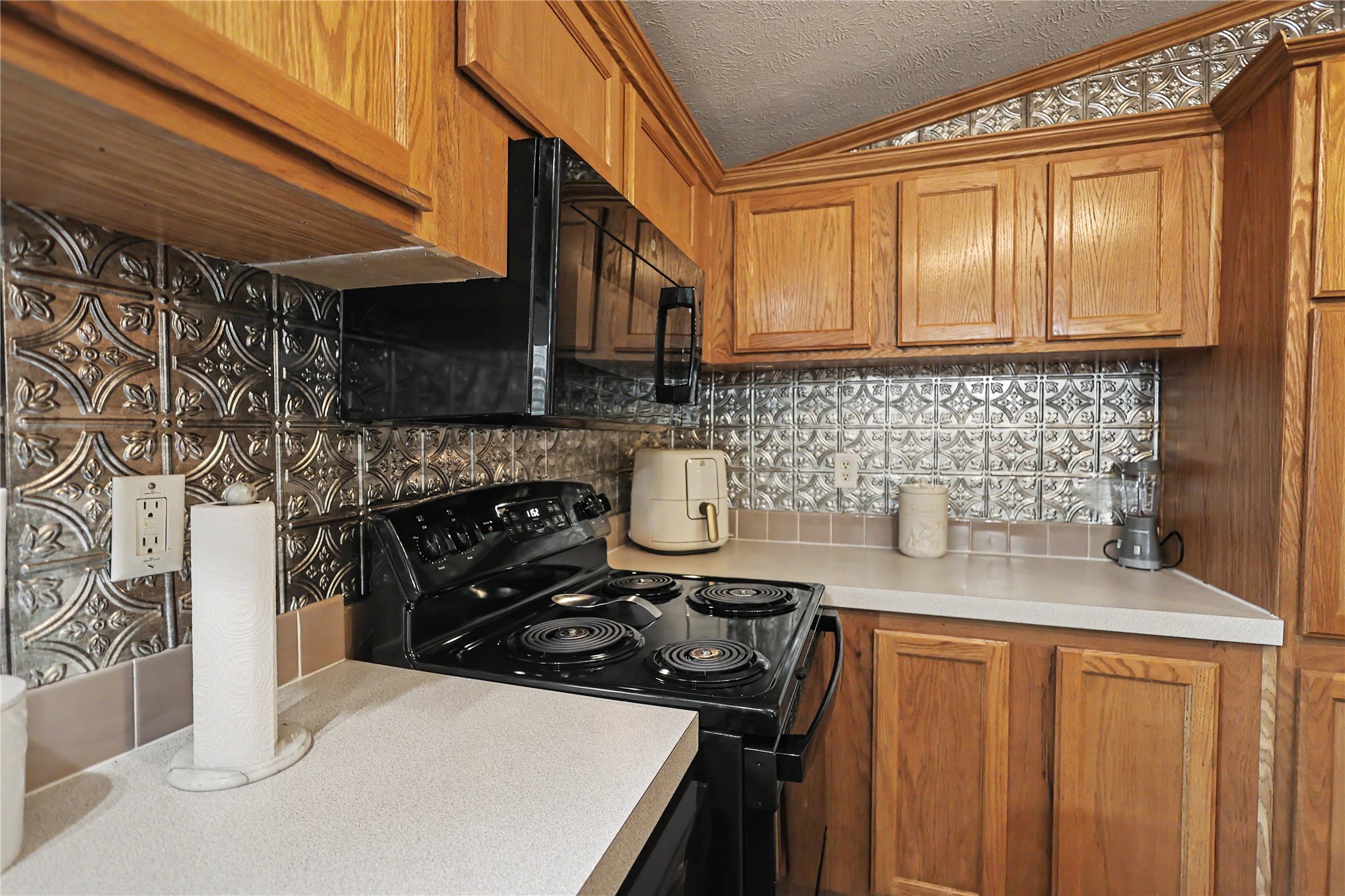 306 N Moseley Road Property Photo 23