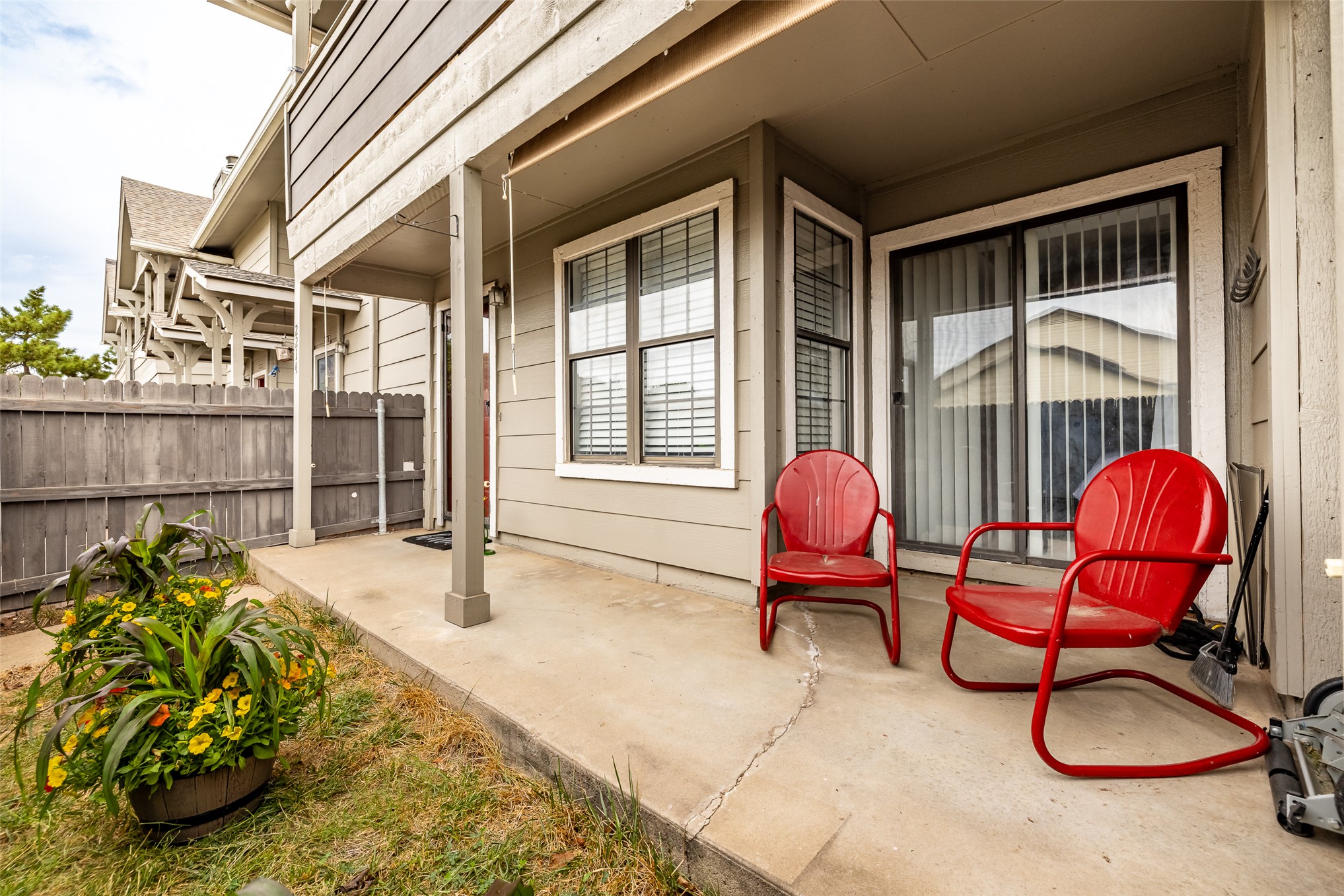 9036 College Avenue 2214 Property Photo 2
