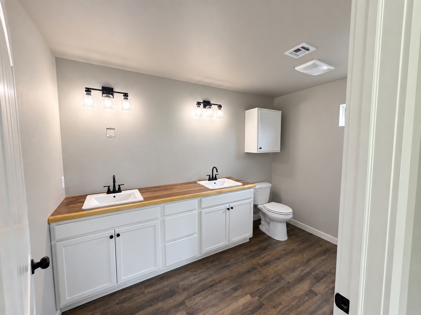 278 Grand Place Property Photo 5