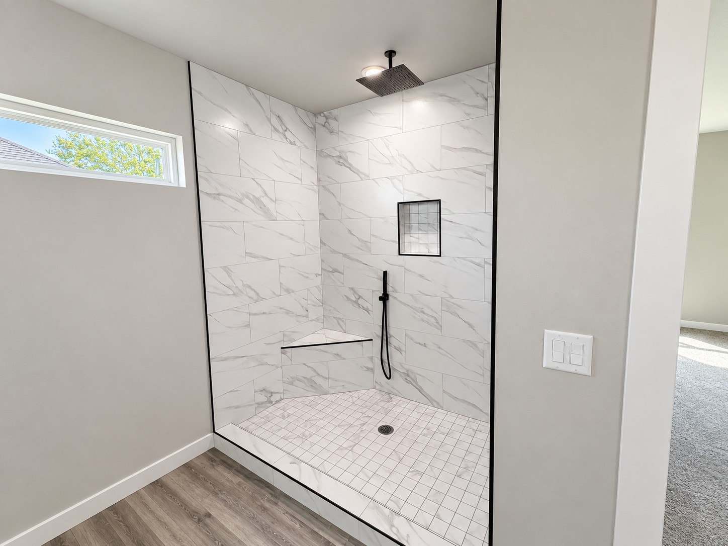 278 Grand Place Property Photo 6