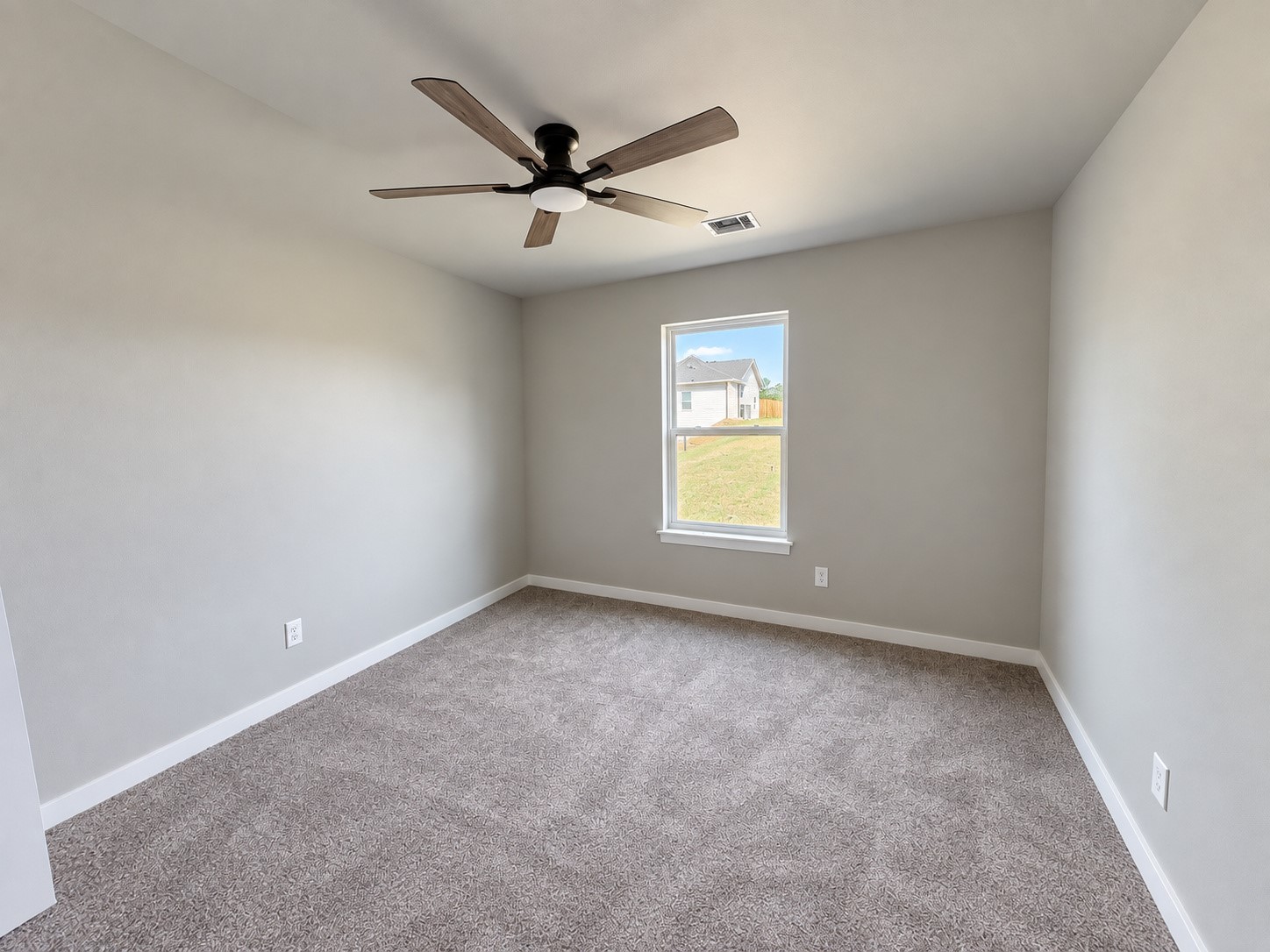 278 Grand Place Property Photo 9