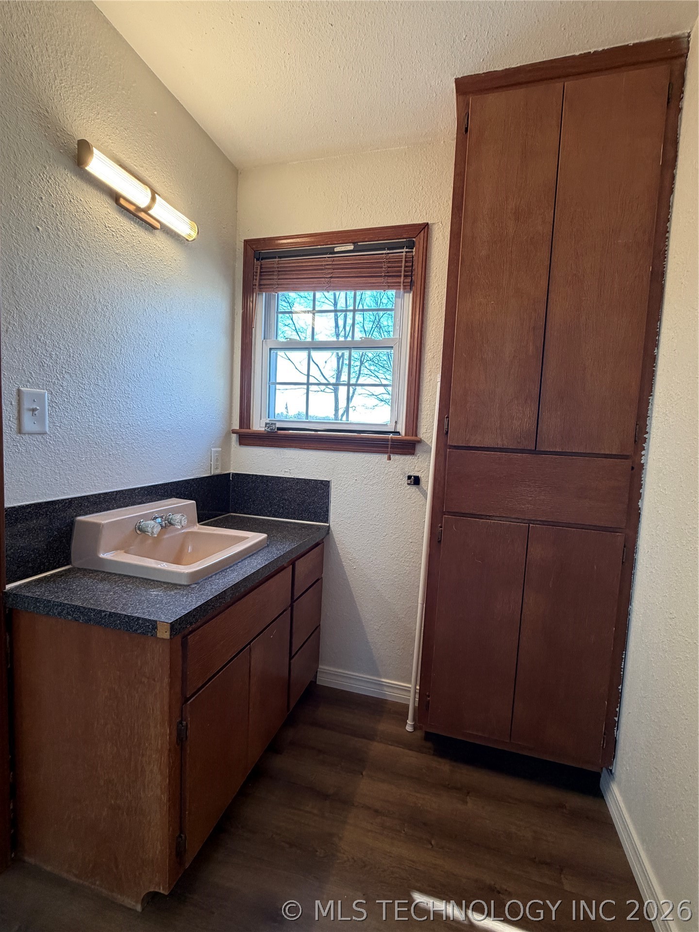 408 W Blair Avenue Property Photo 33