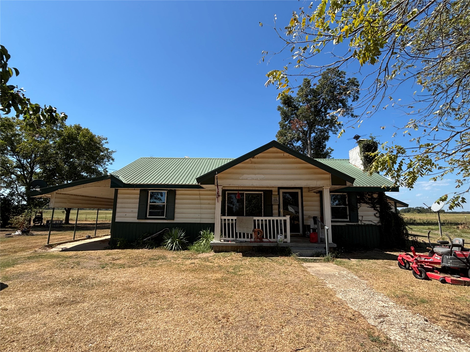13603 S Sawmill Road Property Photo 2