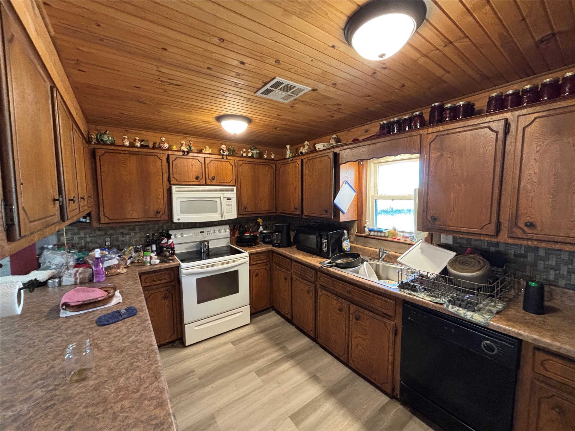 13603 S Sawmill Road Property Photo 13